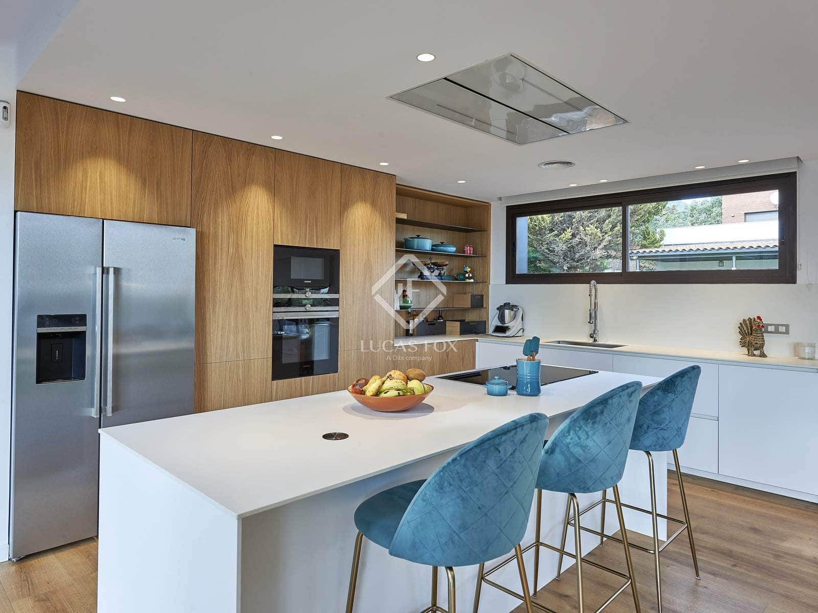 5 sovrum Villa till salu i Sant Vicenc de Montalt med pool garage - 1 395 000 € (Ref: 9444696)