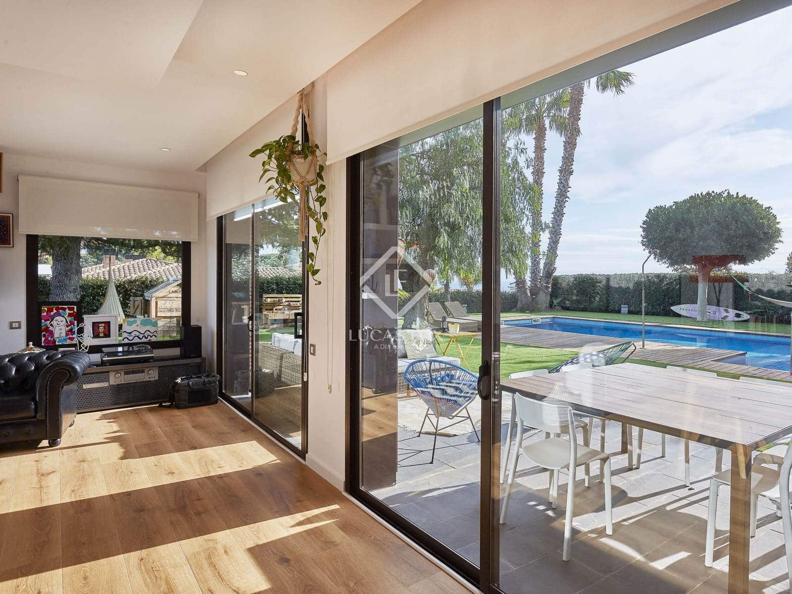 5 sovrum Villa till salu i Sant Vicenc de Montalt med pool garage - 1 395 000 € (Ref: 9444696)