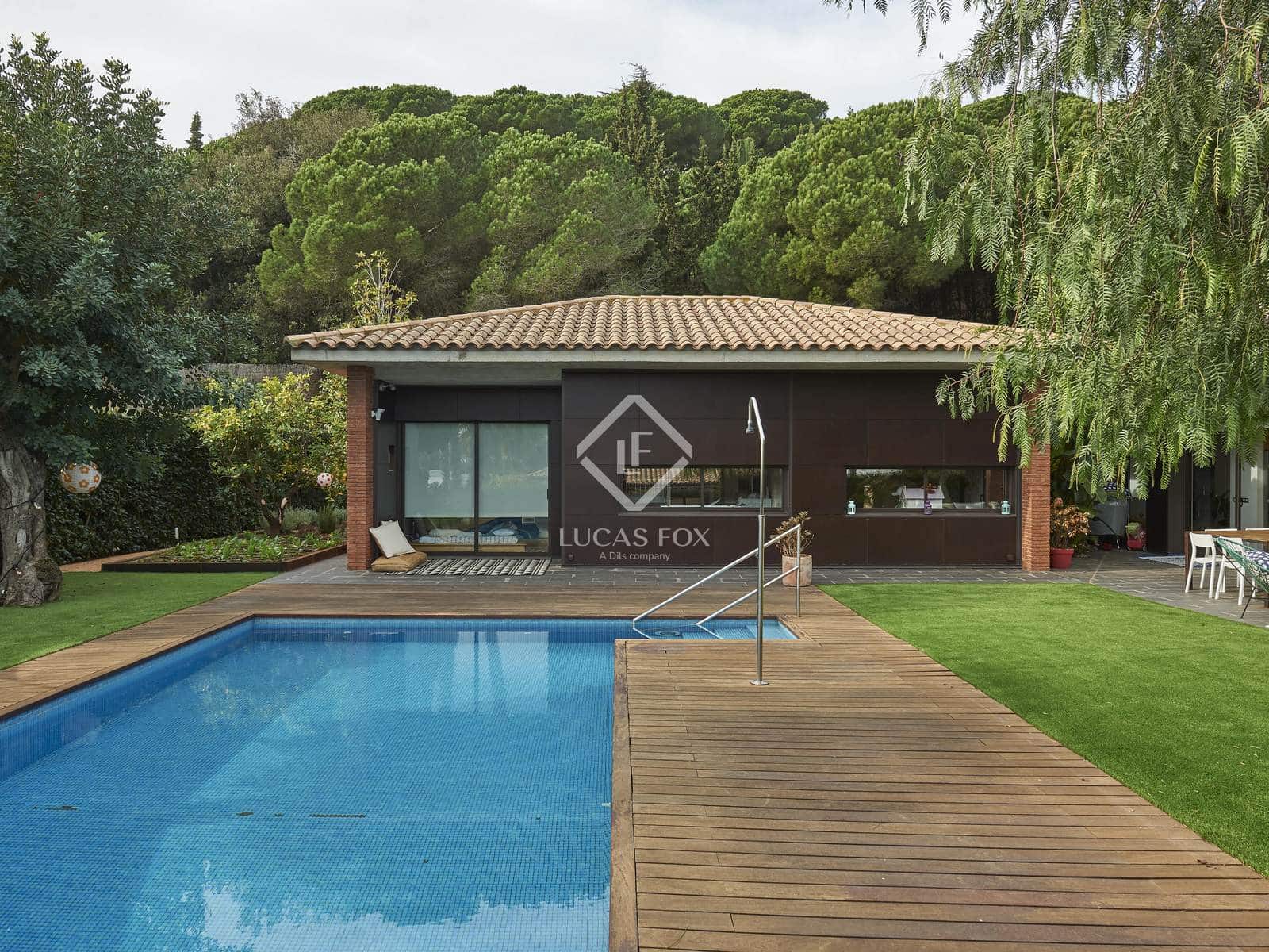 5 sovrum Villa till salu i Sant Vicenc de Montalt med pool garage - 1 395 000 € (Ref: 9444696)