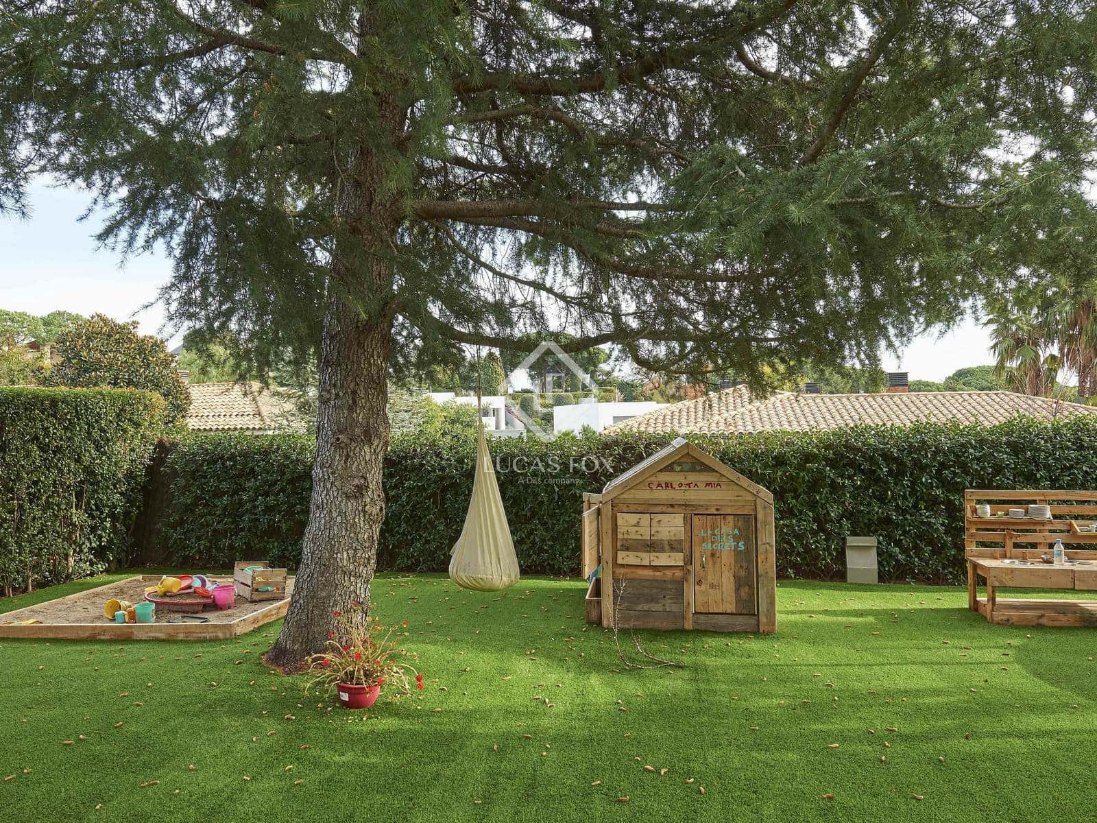 5 sovrum Villa till salu i Sant Vicenc de Montalt med pool garage - 1 395 000 € (Ref: 9444696)