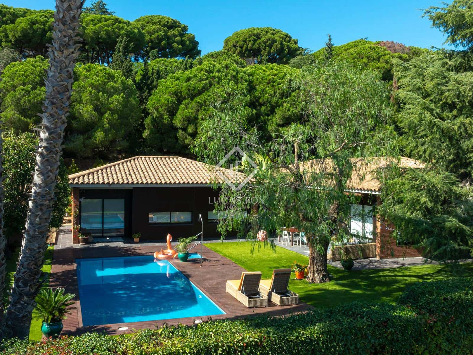 5 sovrum Villa till salu i Sant Vicenc de Montalt med pool garage - 1 395 000 € (Ref: 9444696)