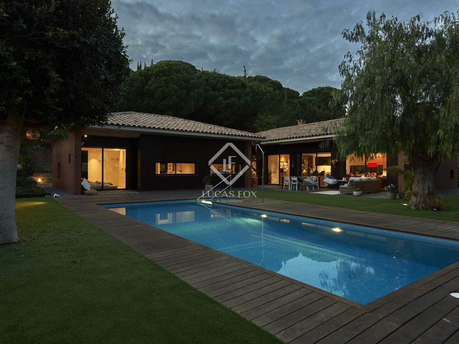 5 sovrum Villa till salu i Sant Vicenc de Montalt med pool garage - 1 395 000 € (Ref: 9444696)