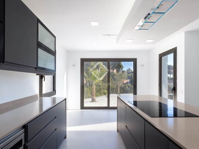 4 soveværelse Villa til salg i Cabrils med swimmingpool garage - € 1.100.000 (Ref: 9444877)