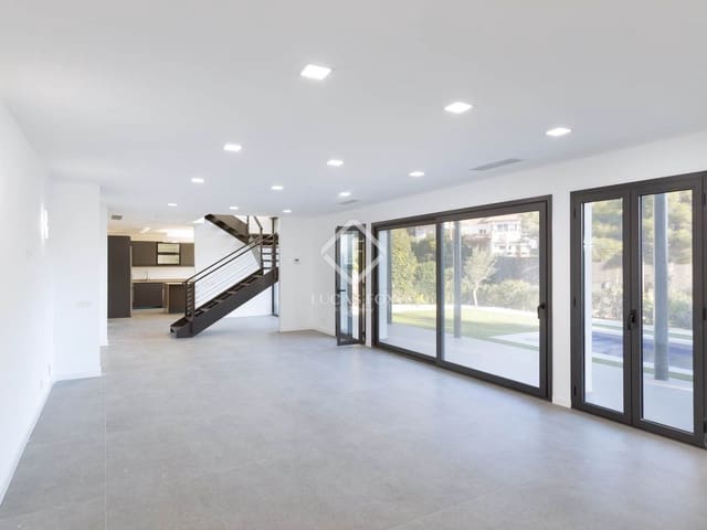 4 soveværelse Villa til salg i Cabrils med swimmingpool garage - € 1.100.000 (Ref: 9444877)