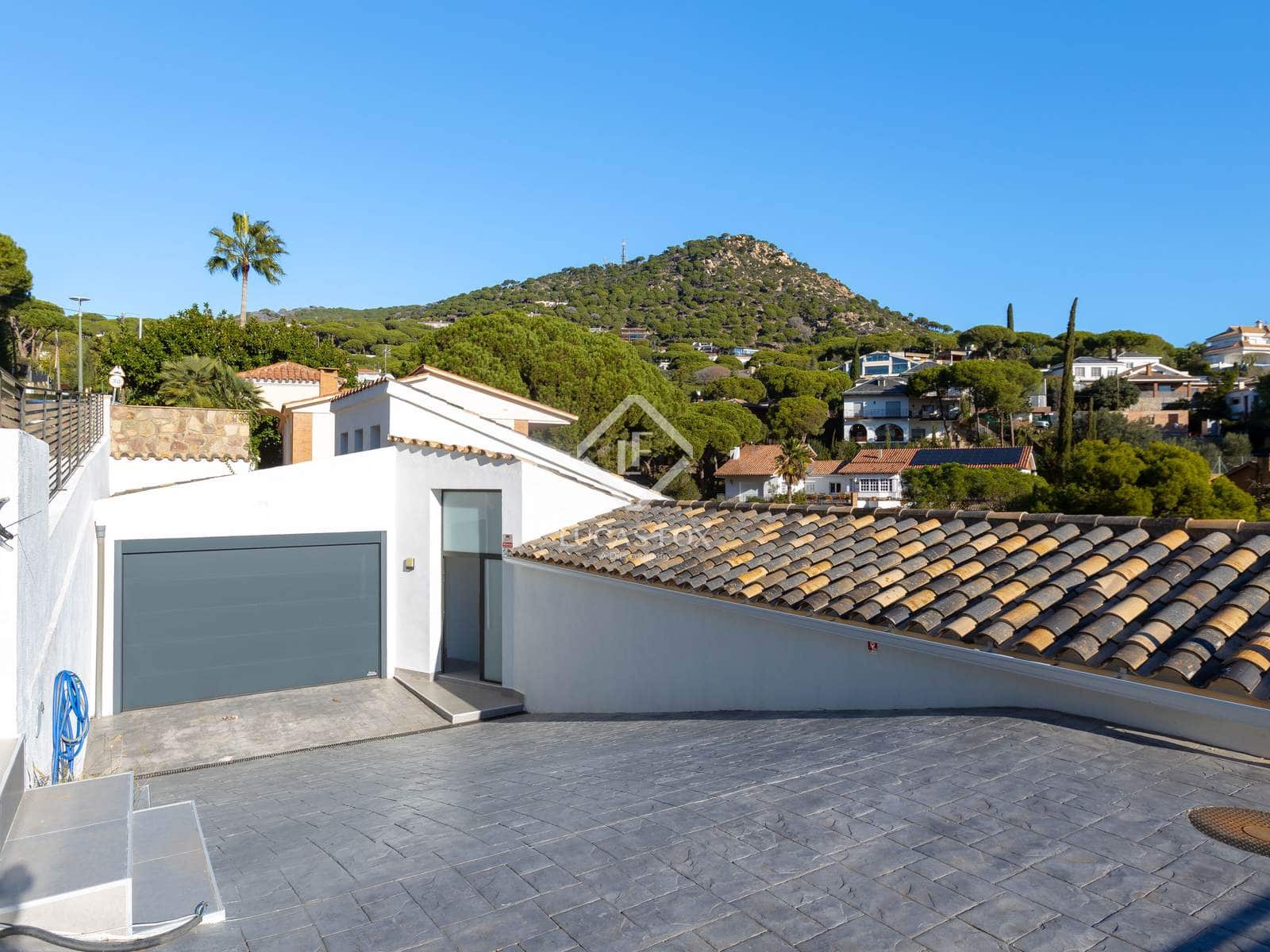 4 soveværelse Villa til salg i Cabrils med swimmingpool garage - € 1.100.000 (Ref: 9444877)