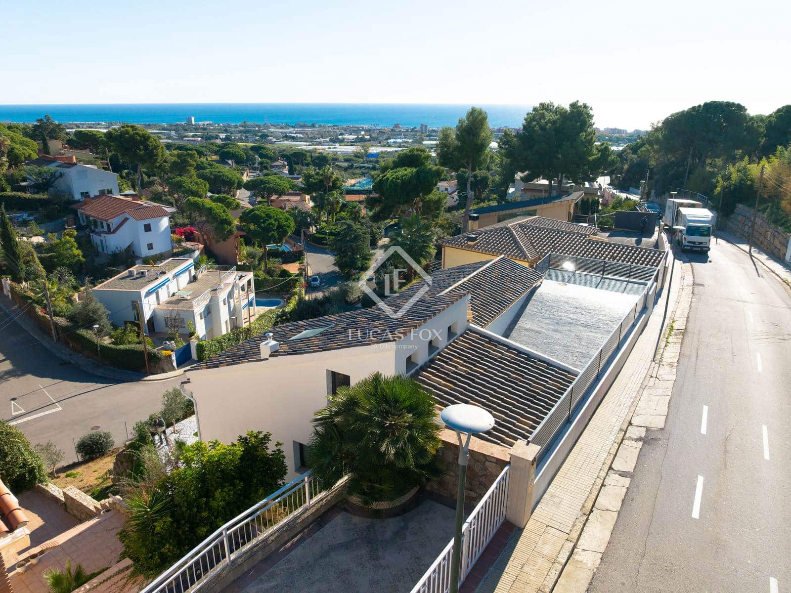 4 soveværelse Villa til salg i Cabrils med swimmingpool garage - € 1.100.000 (Ref: 9444877)