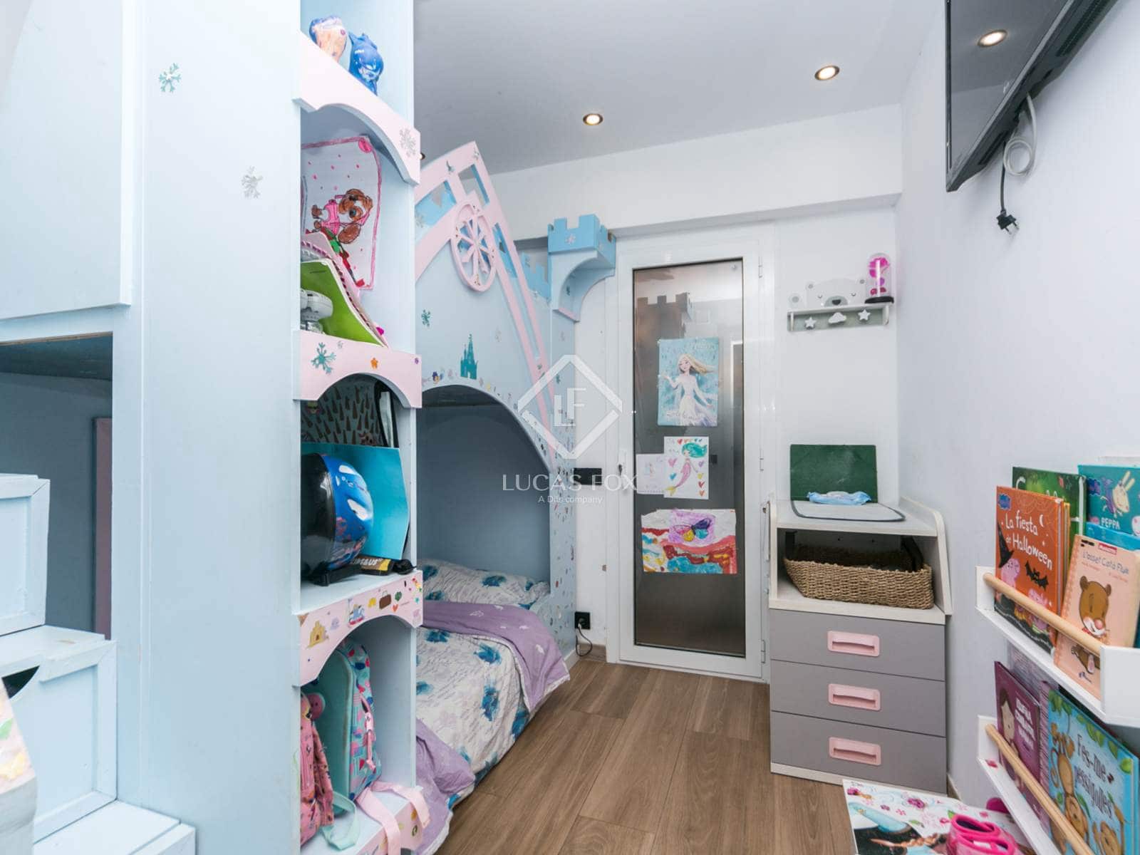 2 soverom Leilighet til salgs i Castelldefels med svømmebasseng garasje - € 469 000 (Ref: 9444967)