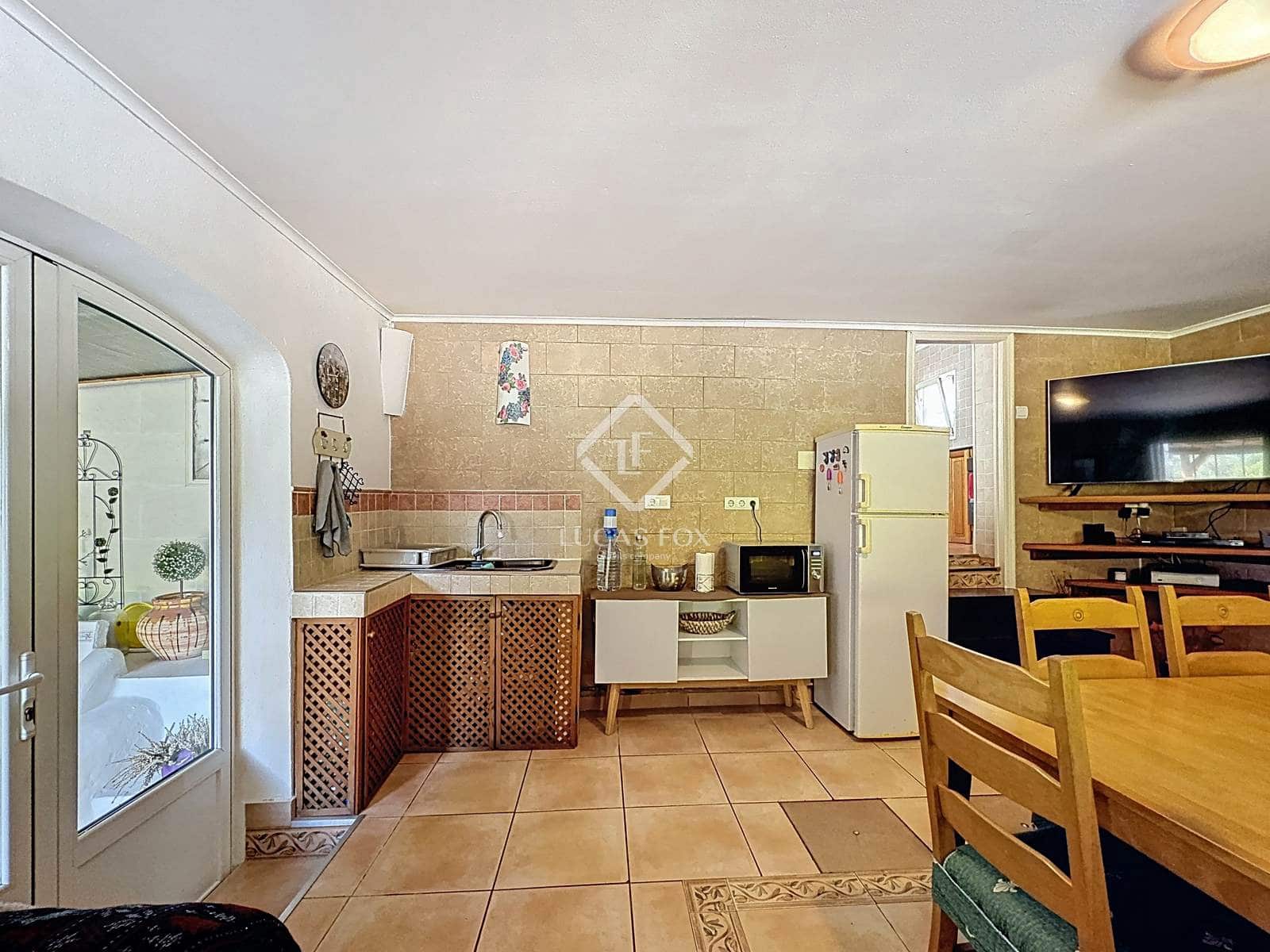 3 slaapkamer Finca/Landhuis te koop in Mahon / Mao met zwembad garage - € 975.000 (Ref: 9444968)