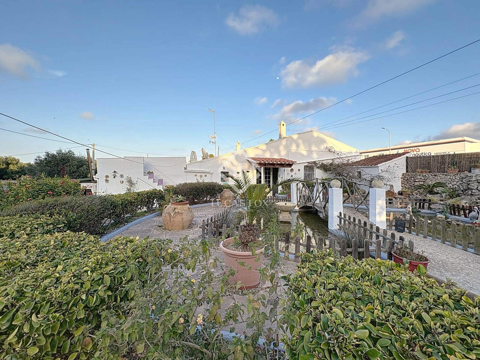 3 slaapkamer Finca/Landhuis te koop in Mahon / Mao met zwembad garage - € 975.000 (Ref: 9444968)