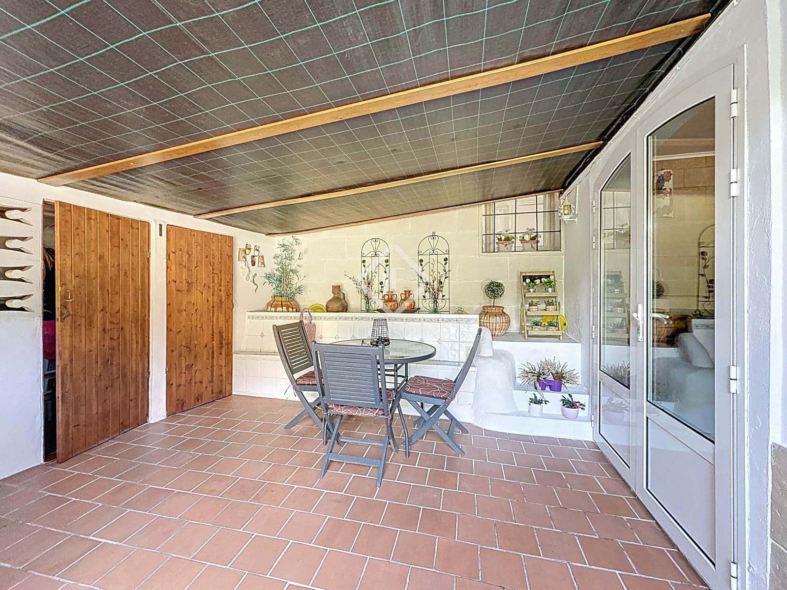 3 slaapkamer Finca/Landhuis te koop in Mahon / Mao met zwembad garage - € 975.000 (Ref: 9444968)