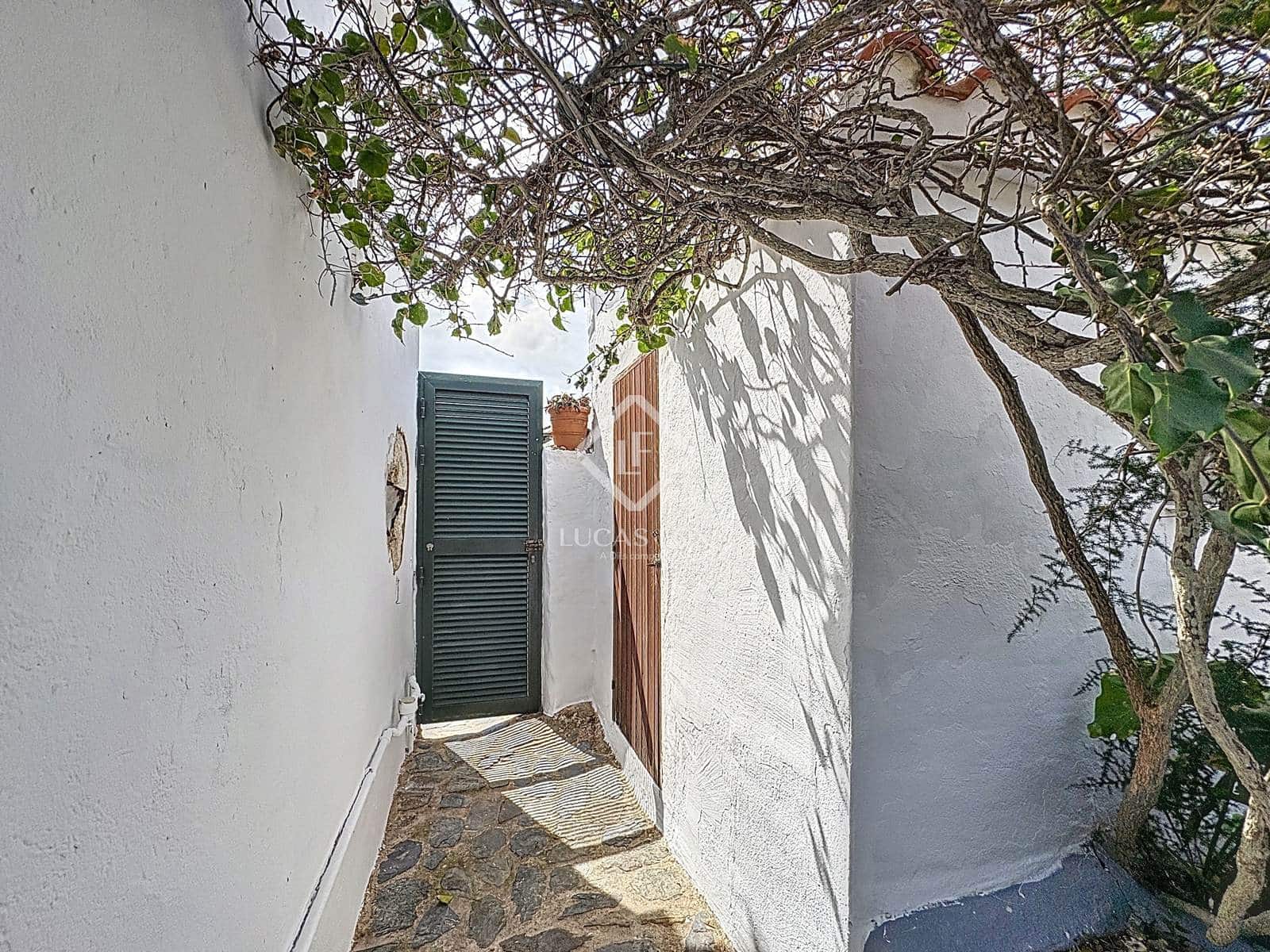 3 slaapkamer Finca/Landhuis te koop in Mahon / Mao met zwembad garage - € 975.000 (Ref: 9444968)