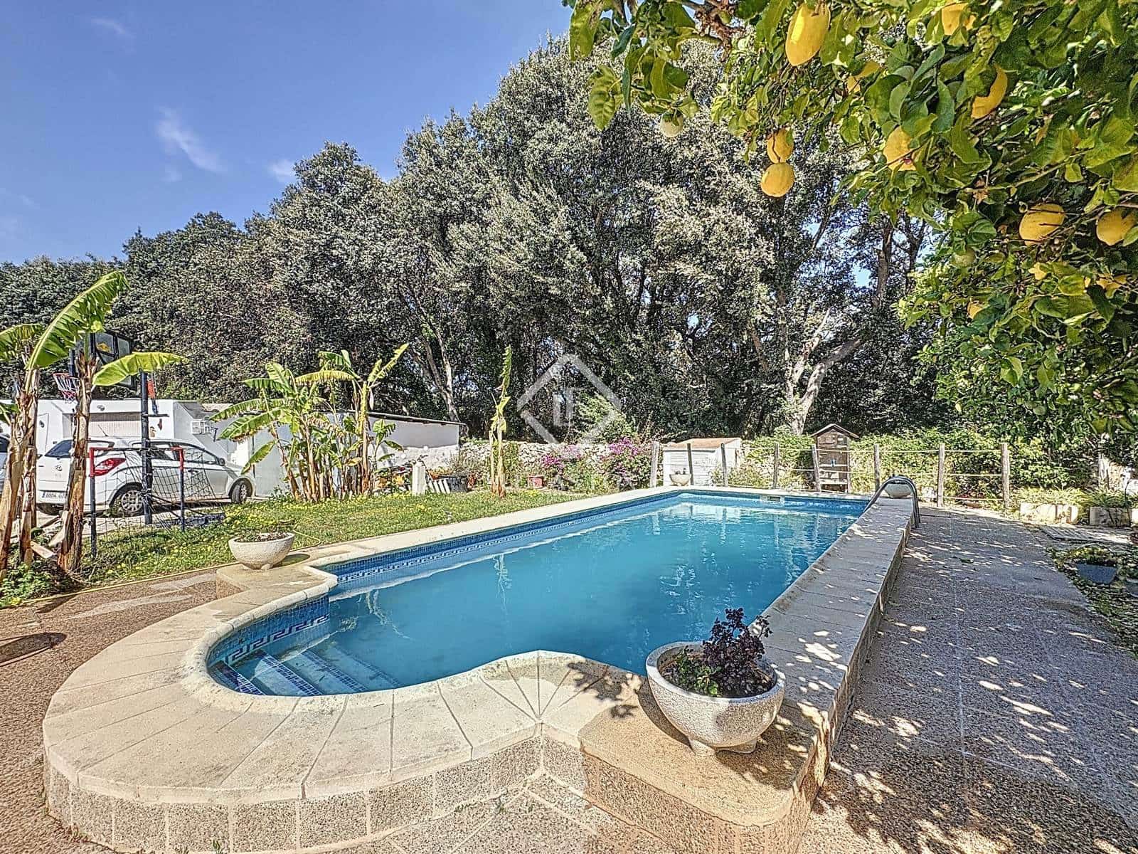 3 slaapkamer Finca/Landhuis te koop in Mahon / Mao met zwembad garage - € 975.000 (Ref: 9444968)