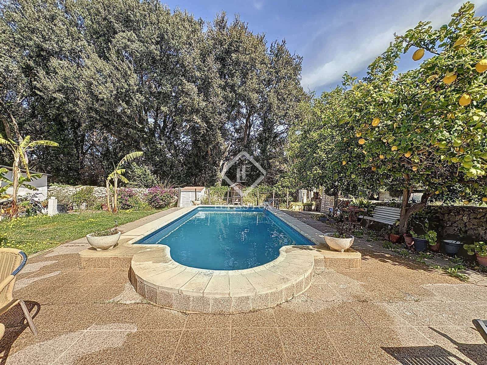 3 slaapkamer Finca/Landhuis te koop in Mahon / Mao met zwembad garage - € 975.000 (Ref: 9444968)