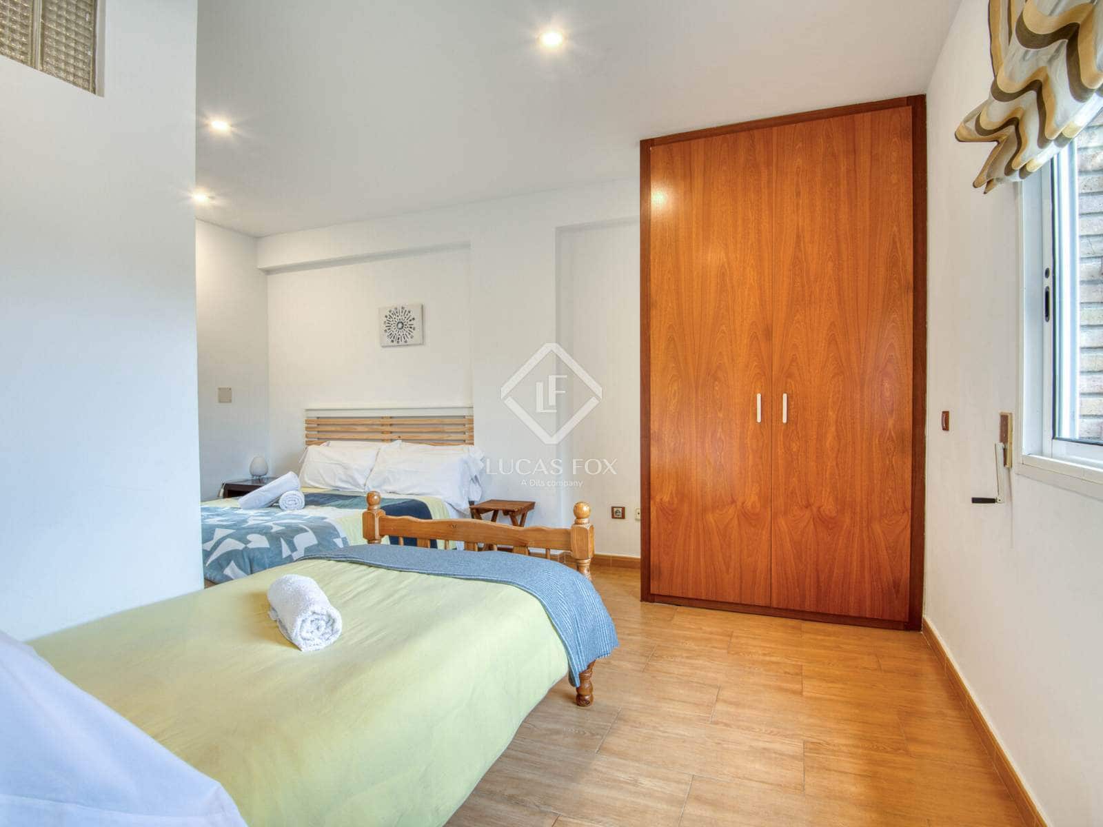 4 sypialnia Willa na sprzedaż w Santa Cristina d'Aro z basenem garażem - 799 000 € (Ref: 9444969)