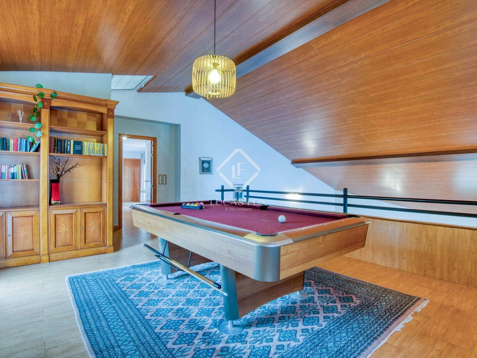 4 sypialnia Willa na sprzedaż w Santa Cristina d'Aro z basenem garażem - 799 000 € (Ref: 9444969)