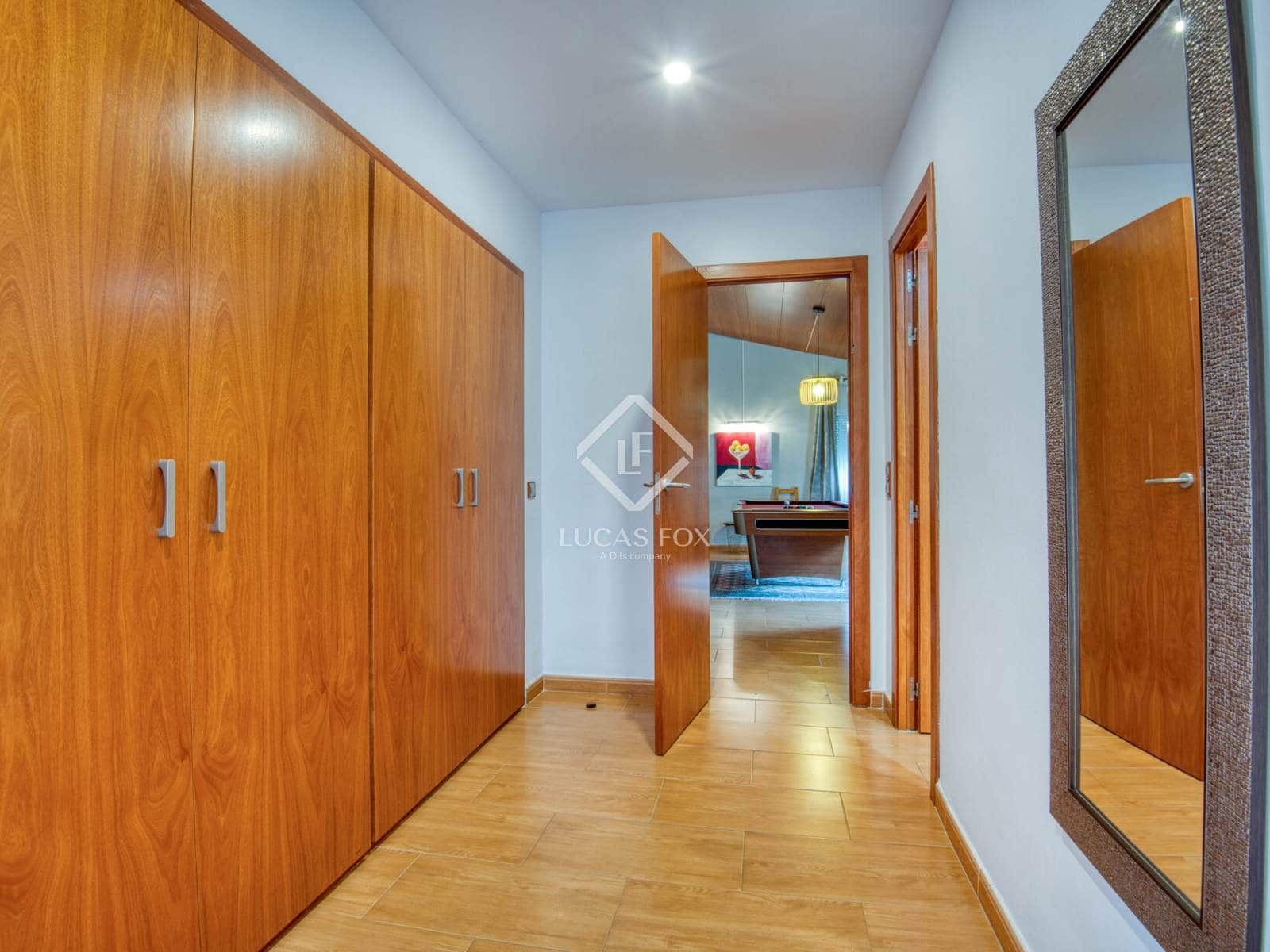 4 sypialnia Willa na sprzedaż w Santa Cristina d'Aro z basenem garażem - 799 000 € (Ref: 9444969)
