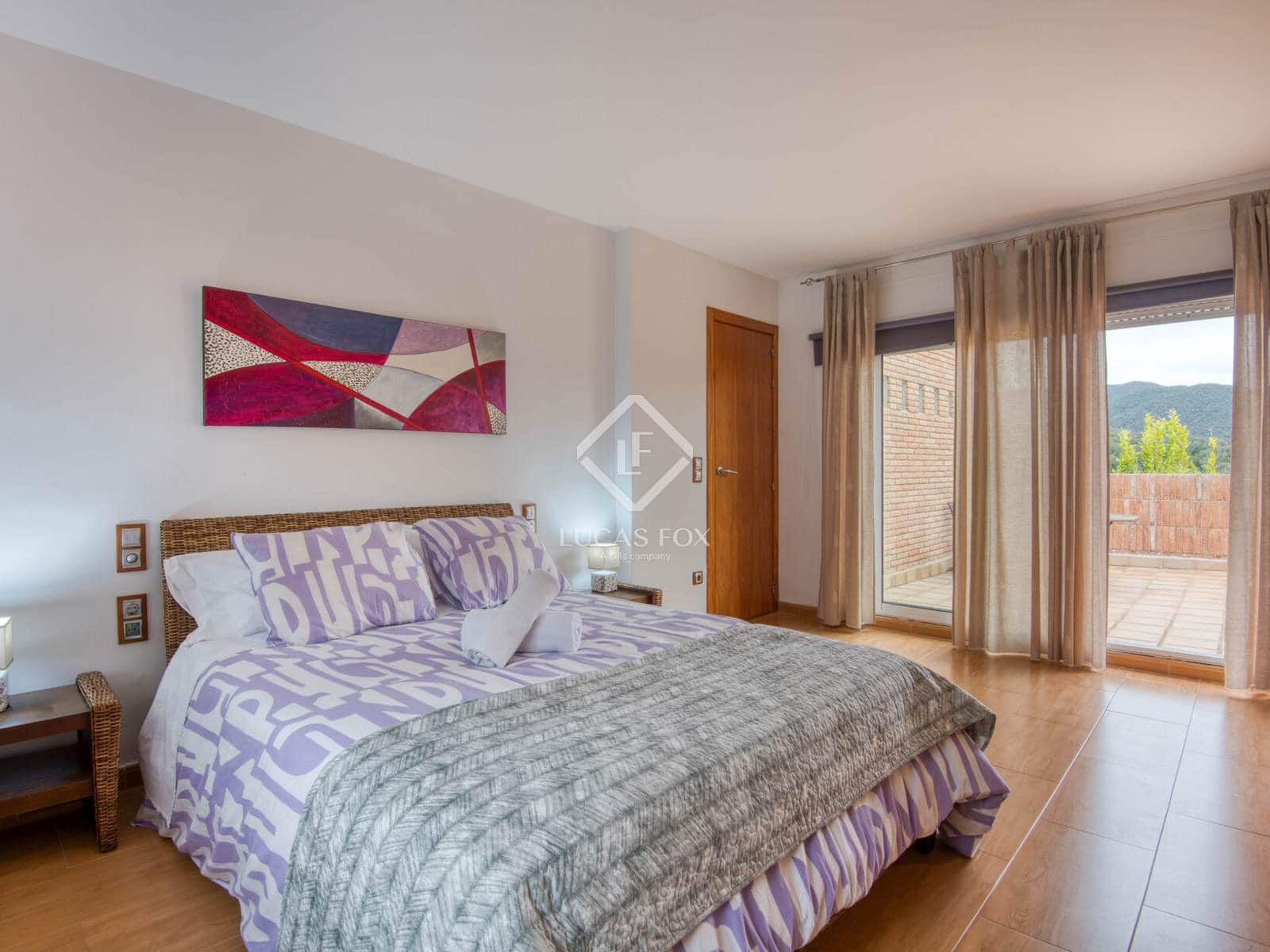 4 sypialnia Willa na sprzedaż w Santa Cristina d'Aro z basenem garażem - 799 000 € (Ref: 9444969)