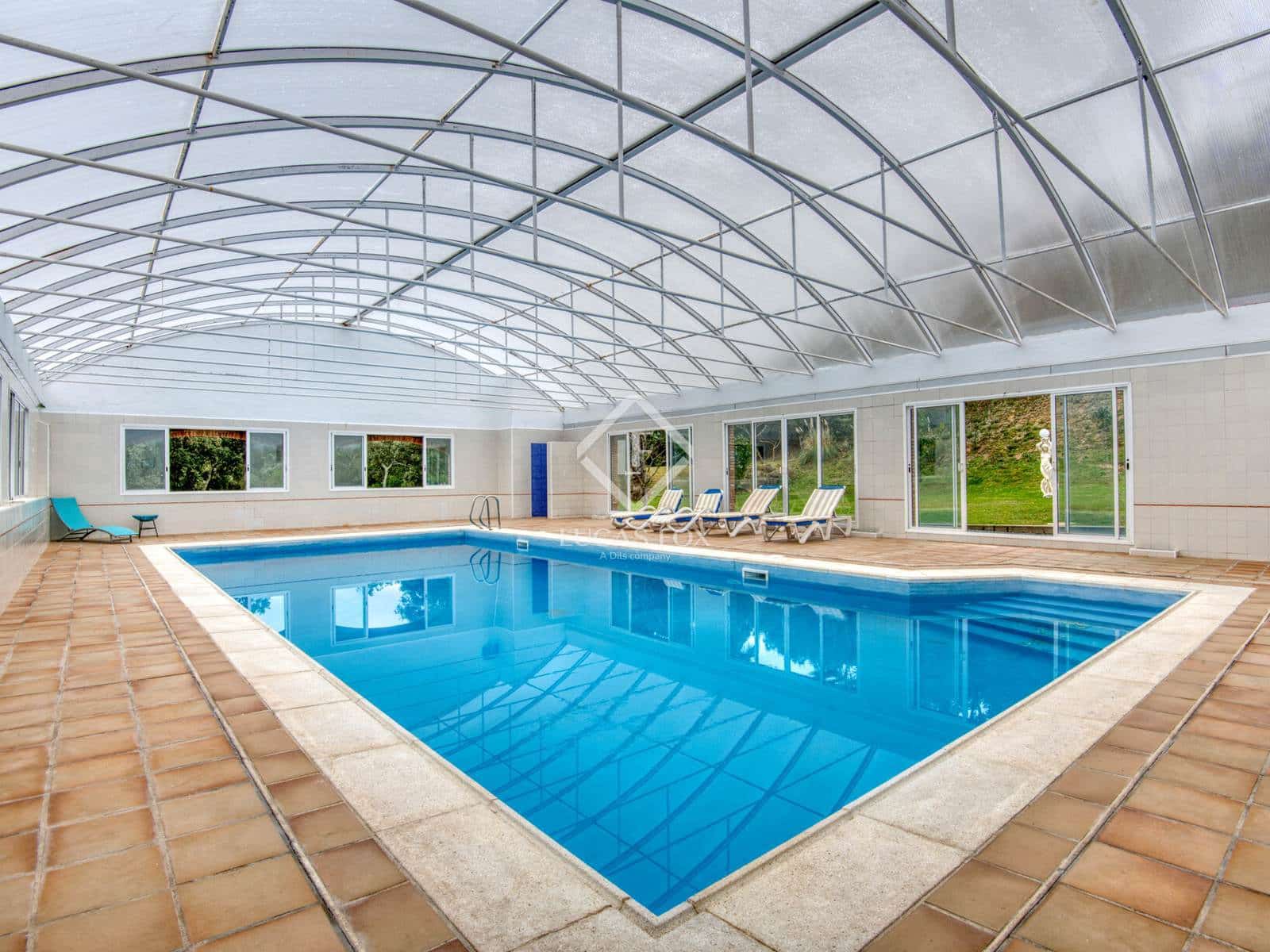 4 sypialnia Willa na sprzedaż w Santa Cristina d'Aro z basenem garażem - 799 000 € (Ref: 9444969)