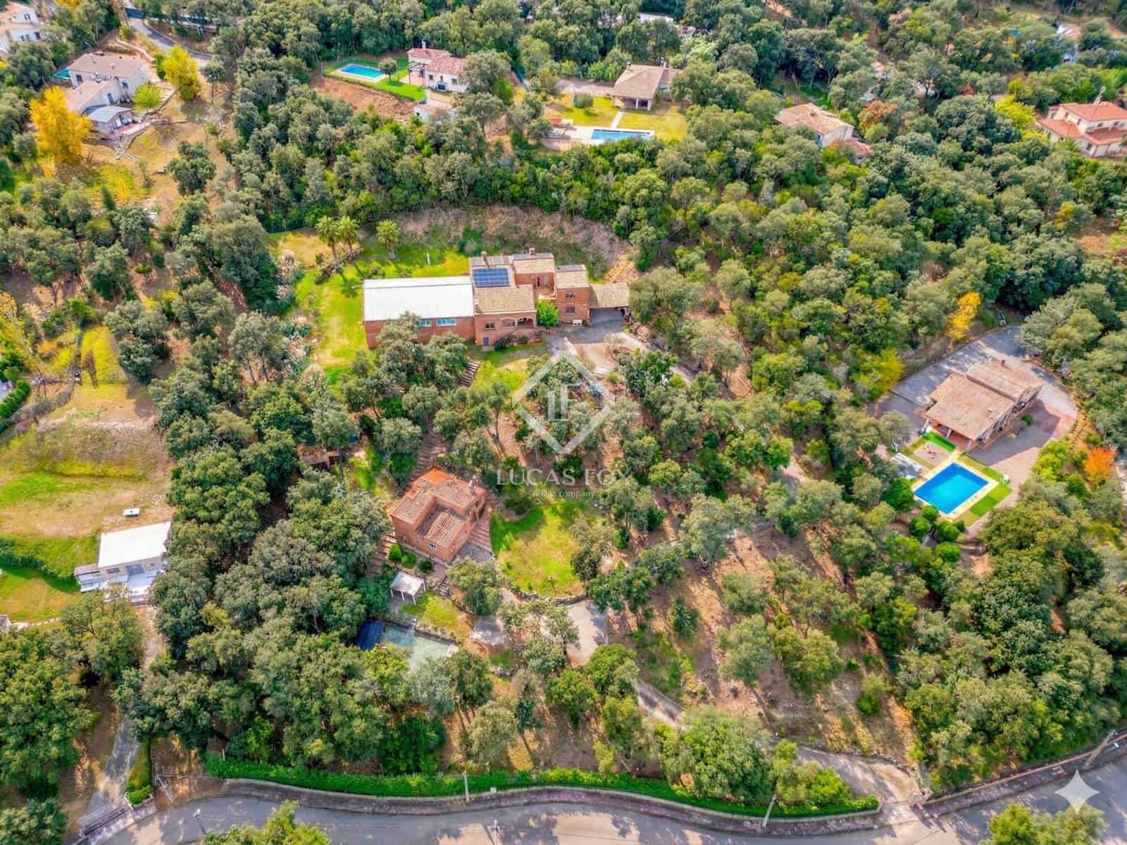 4 sypialnia Willa na sprzedaż w Santa Cristina d'Aro z basenem garażem - 799 000 € (Ref: 9444969)