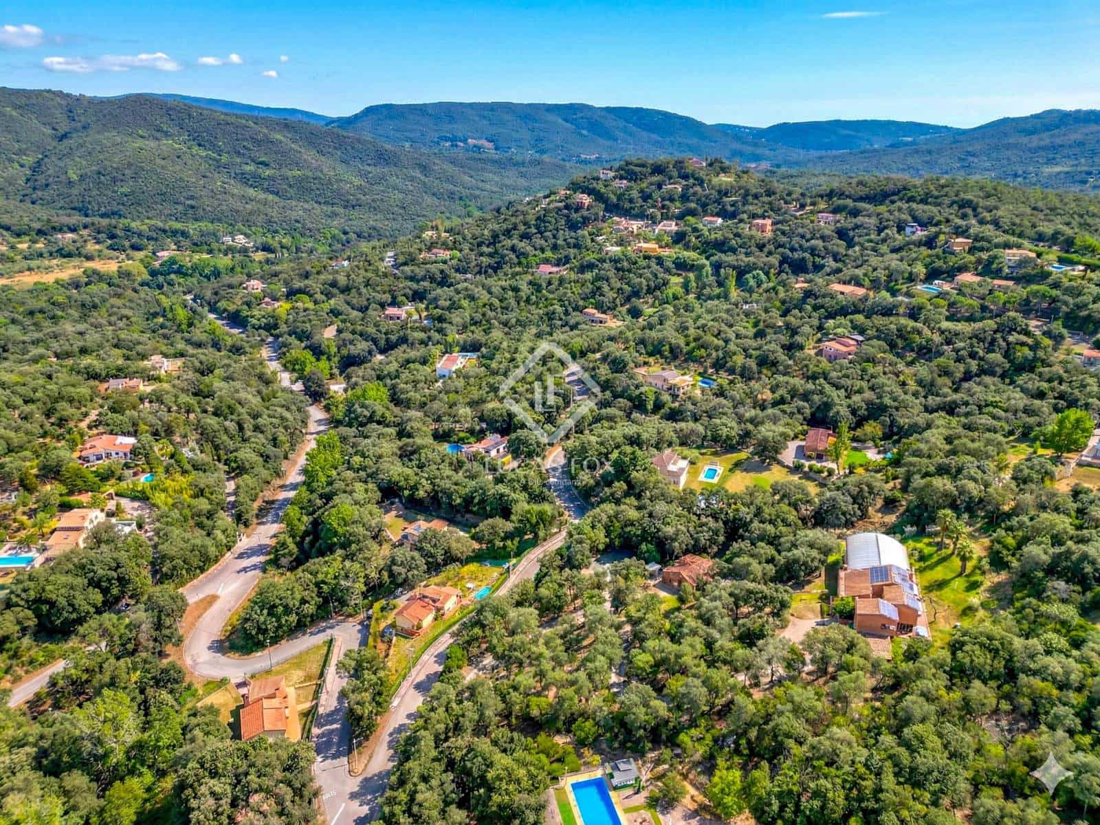 4 sypialnia Willa na sprzedaż w Santa Cristina d'Aro z basenem garażem - 799 000 € (Ref: 9444969)