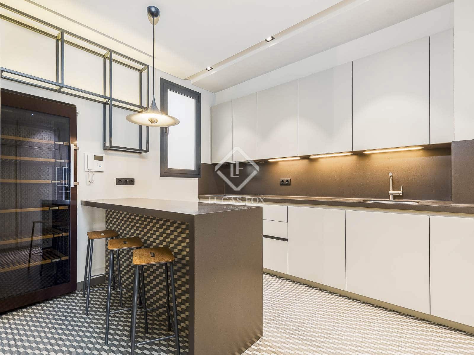 3 slaapkamer Appartement te koop in Barcelona stad - € 2.100.000 (Ref: 9446887)