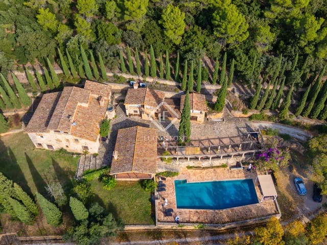 9 sypialnia Finka/Dom wiejski na sprzedaż w Canet d'Adri z basenem garażem - 2 000 000 € (Ref: 9447008)