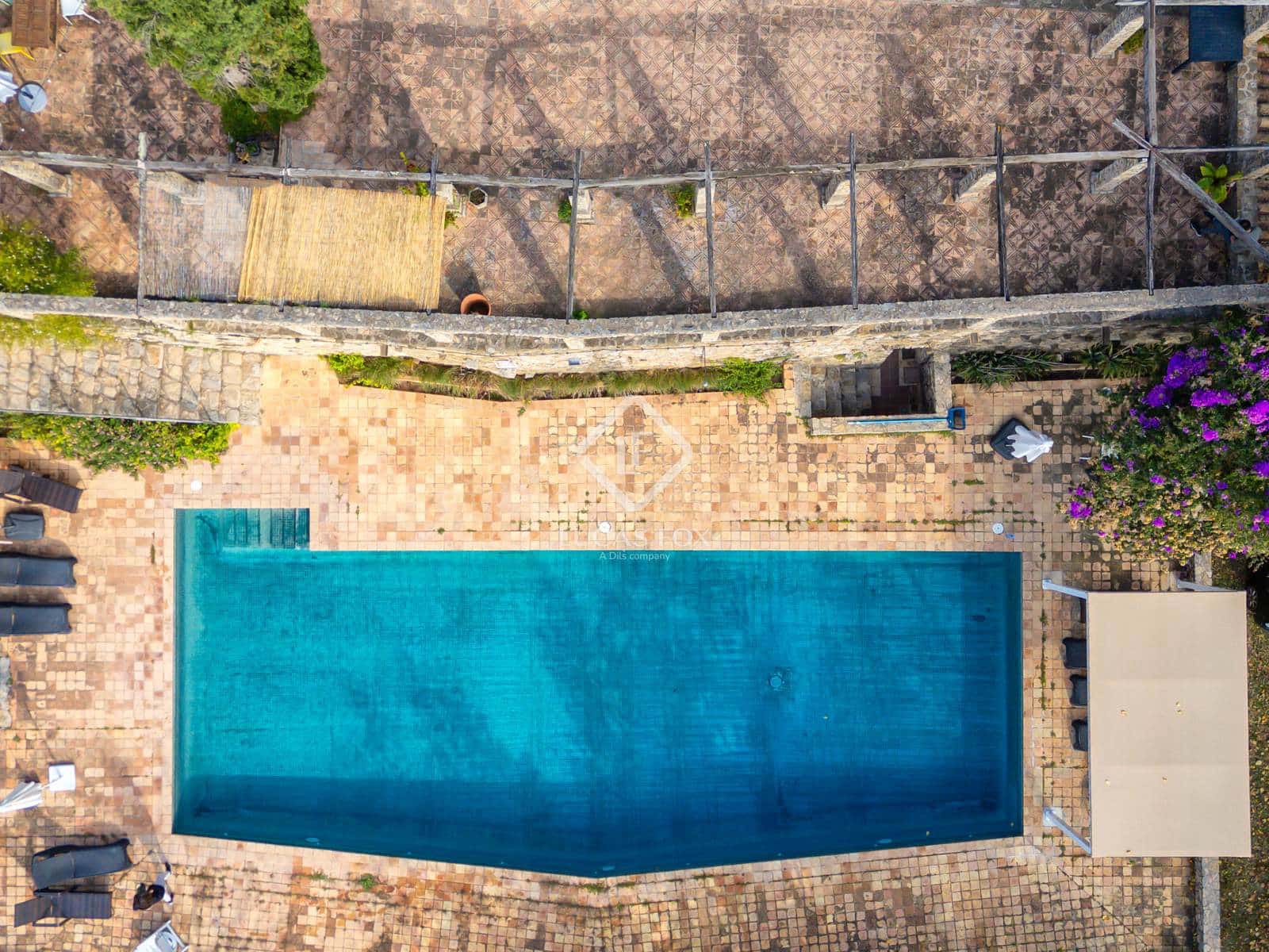 9 bedroom Finca/Country House for sale in Canet d'Adri with pool garage - € 2,000,000 (Ref: 9447008)