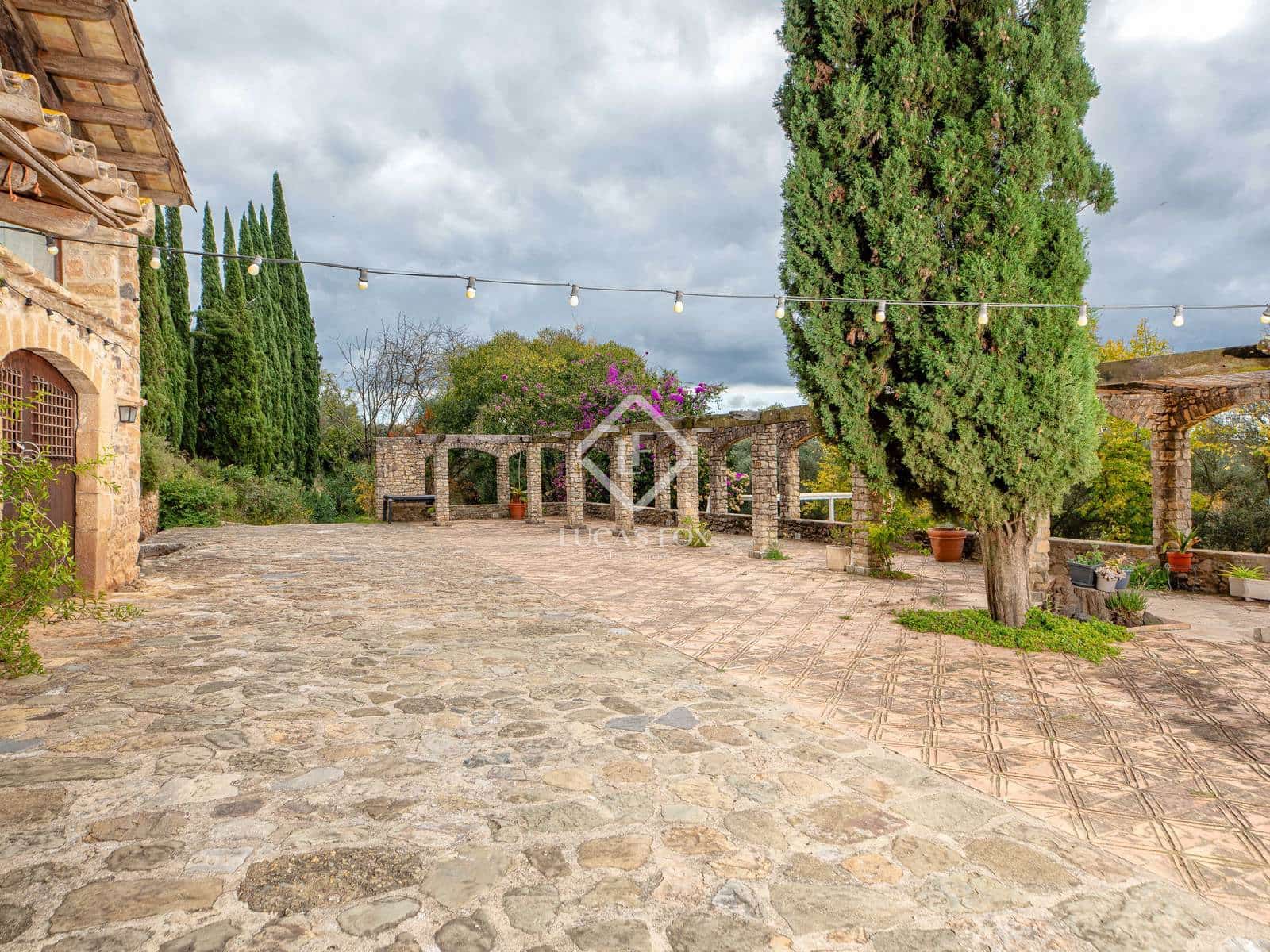 9 bedroom Finca/Country House for sale in Canet d'Adri with pool garage - € 2,000,000 (Ref: 9447008)