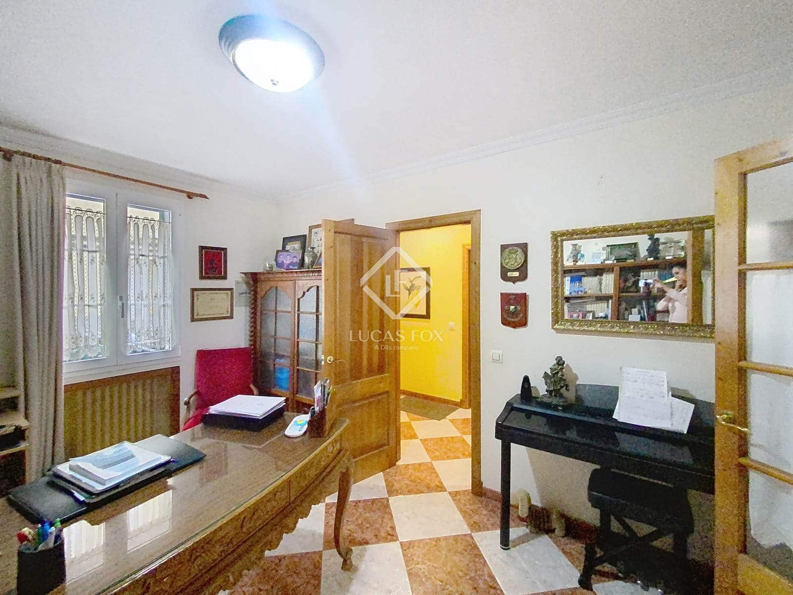 4 slaapkamer Villa te koop in Es Castell - € 570.000 (Ref: 9447009)