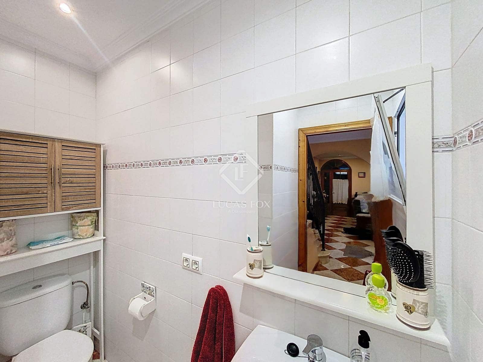 4 slaapkamer Villa te koop in Es Castell - € 570.000 (Ref: 9447009)