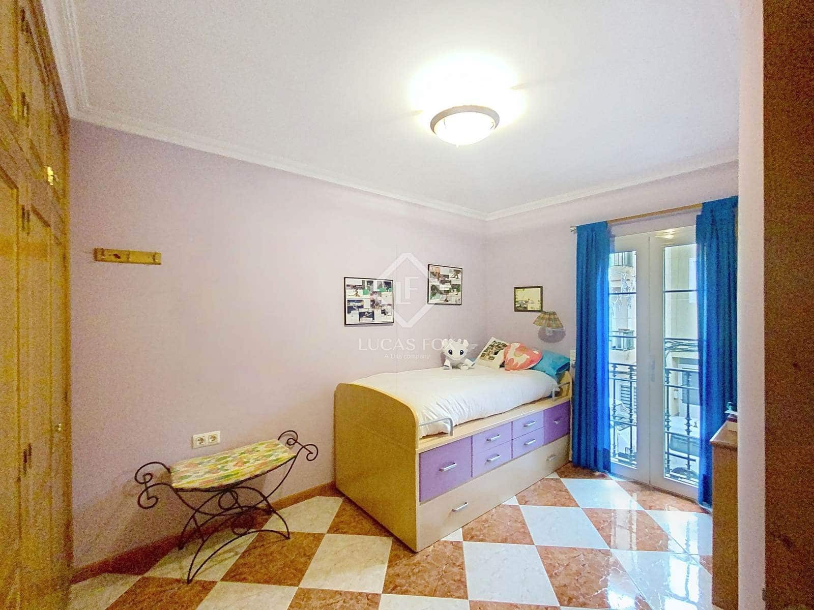 4 slaapkamer Villa te koop in Es Castell - € 570.000 (Ref: 9447009)