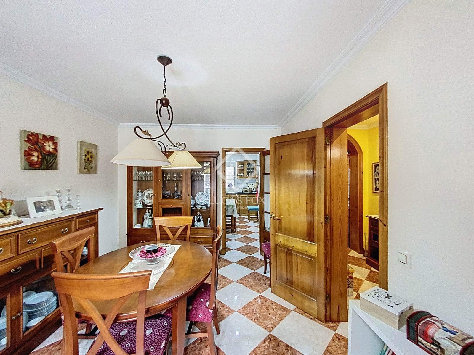 4 slaapkamer Villa te koop in Es Castell - € 570.000 (Ref: 9447009)