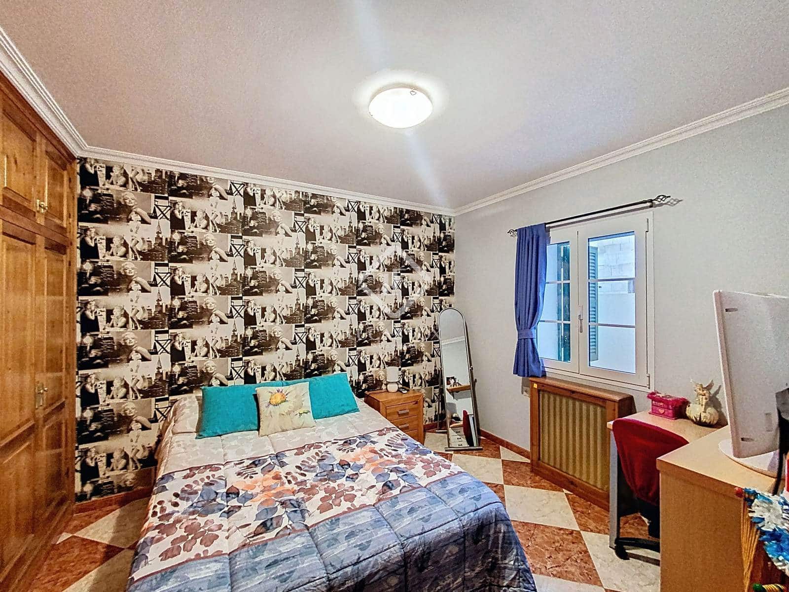 4 slaapkamer Villa te koop in Es Castell - € 570.000 (Ref: 9447009)