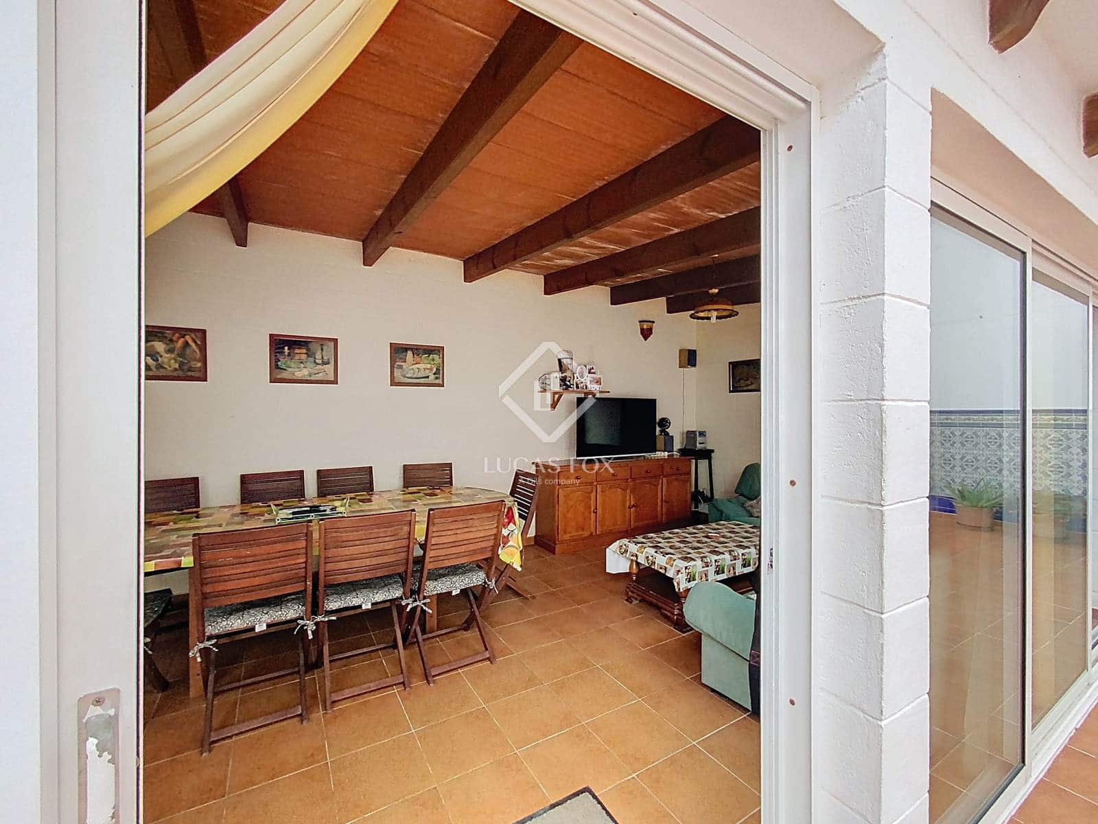 4 slaapkamer Villa te koop in Es Castell - € 570.000 (Ref: 9447009)