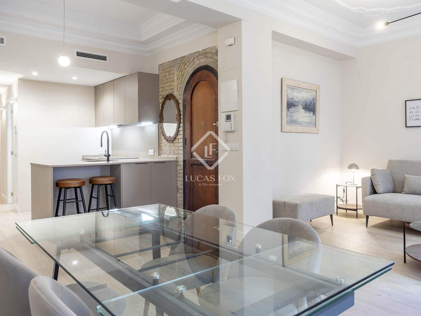 2 bedroom Apartment for rent in Valencia city - € 2,700 (Ref: 9447010)