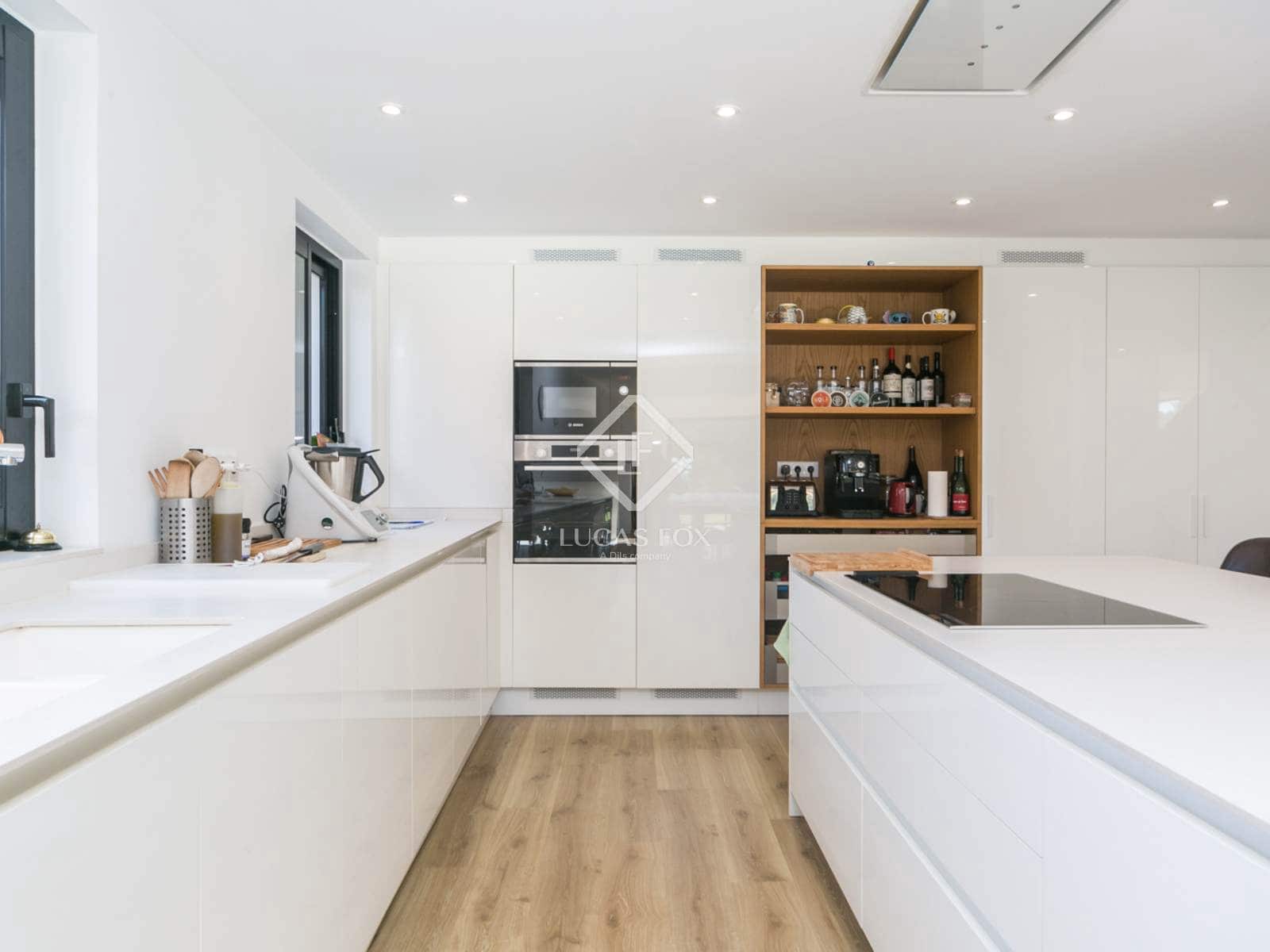 4 quarto Moradia para venda em Gava com piscina - 2 300 000 € (Ref: 9447012)