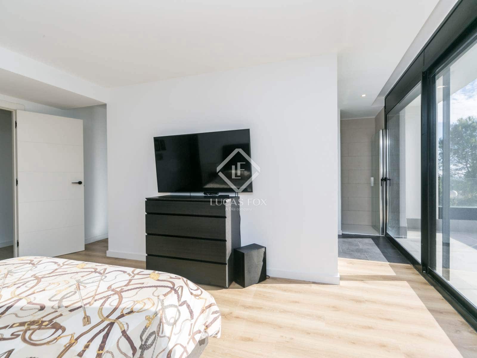 4 quarto Moradia para venda em Gava com piscina - 2 300 000 € (Ref: 9447012)