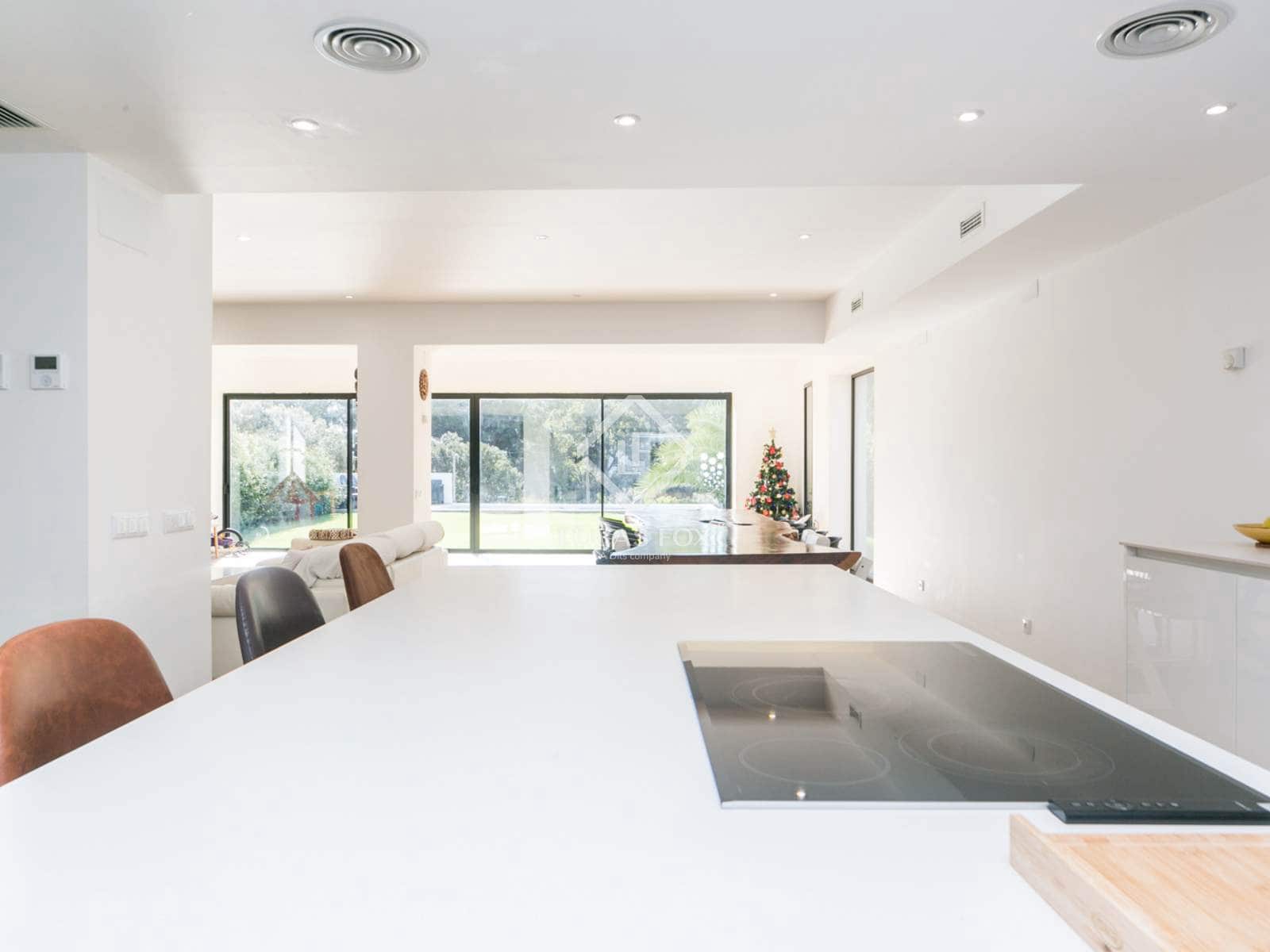 4 quarto Moradia para venda em Gava com piscina - 2 300 000 € (Ref: 9447012)