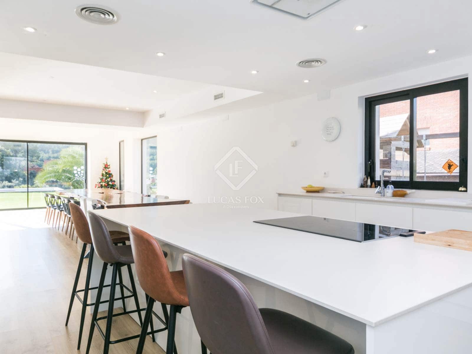 4 quarto Moradia para venda em Gava com piscina - 2 300 000 € (Ref: 9447012)