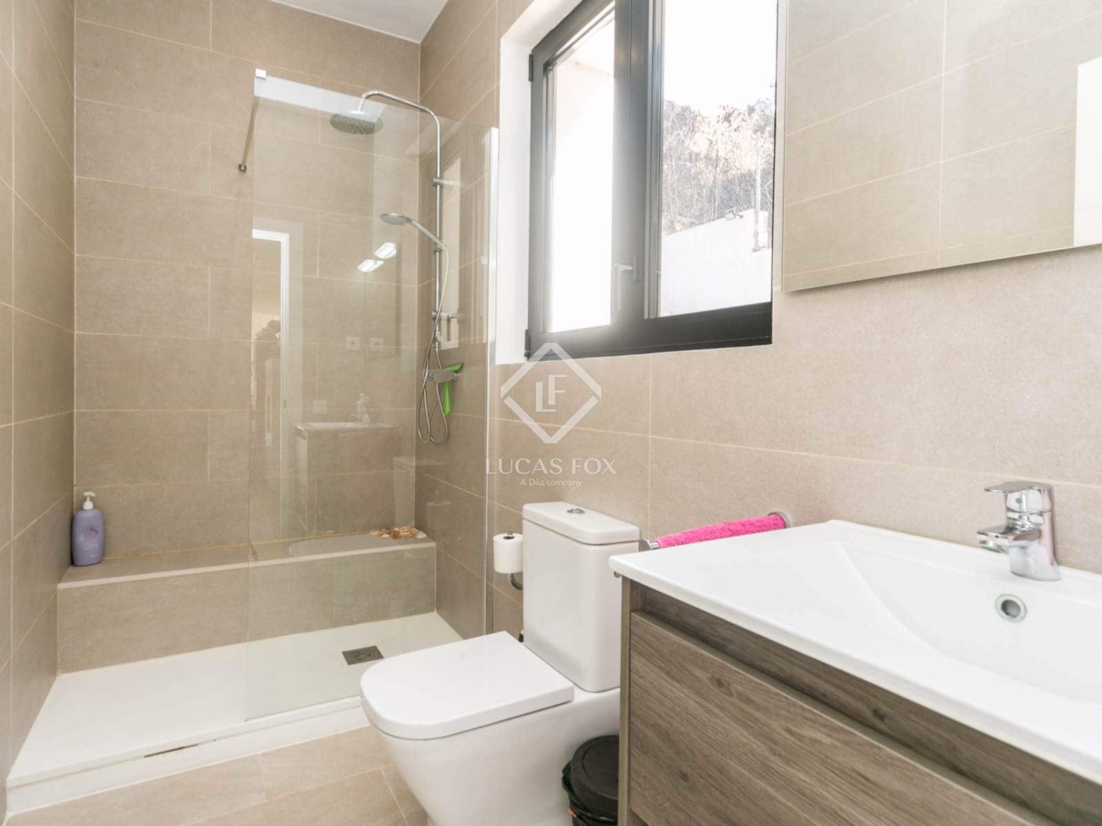 4 quarto Moradia para venda em Gava com piscina - 2 300 000 € (Ref: 9447012)