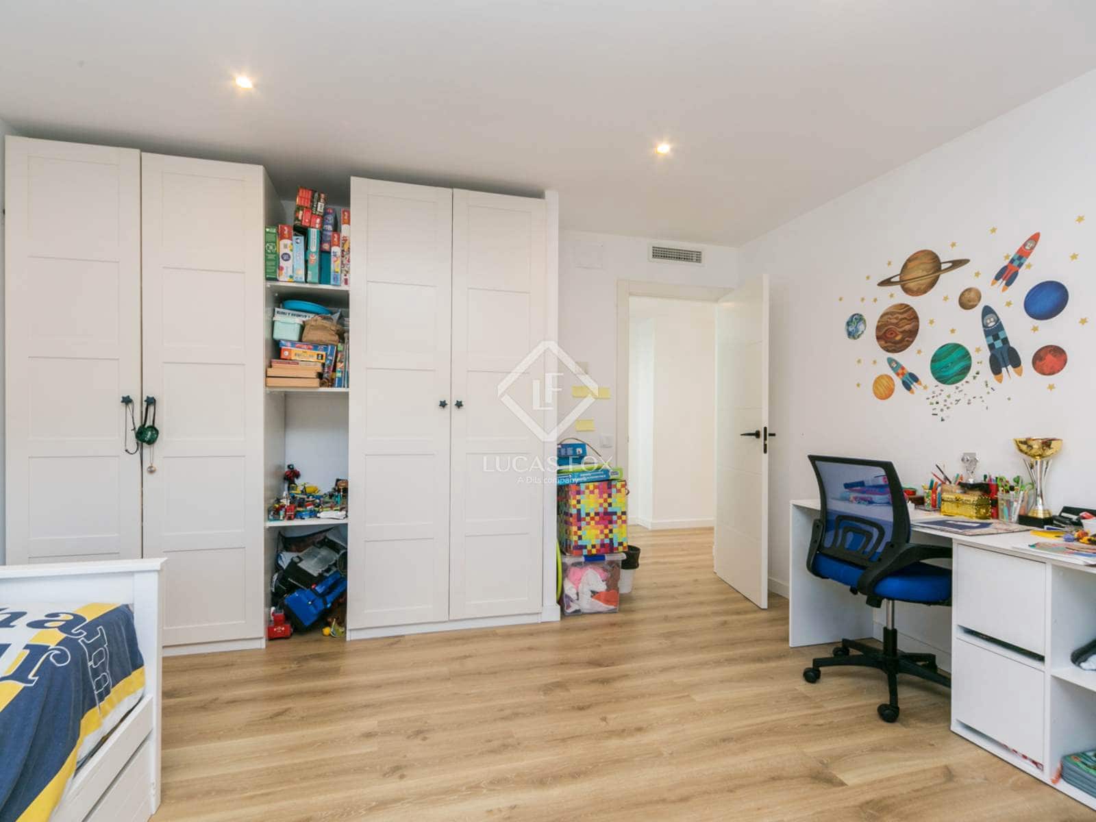 4 quarto Moradia para venda em Gava com piscina - 2 300 000 € (Ref: 9447012)