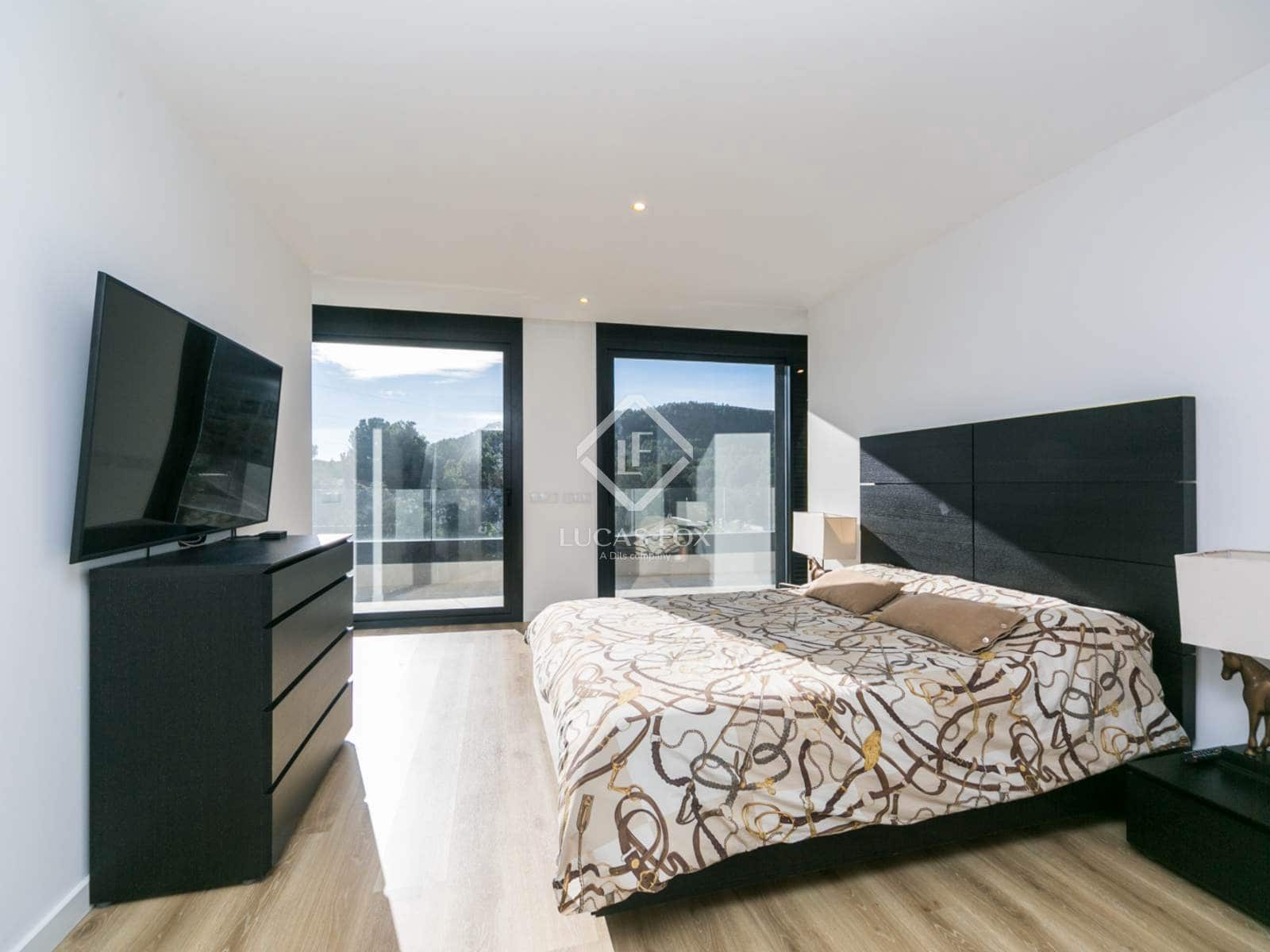 4 quarto Moradia para venda em Gava com piscina - 2 300 000 € (Ref: 9447012)