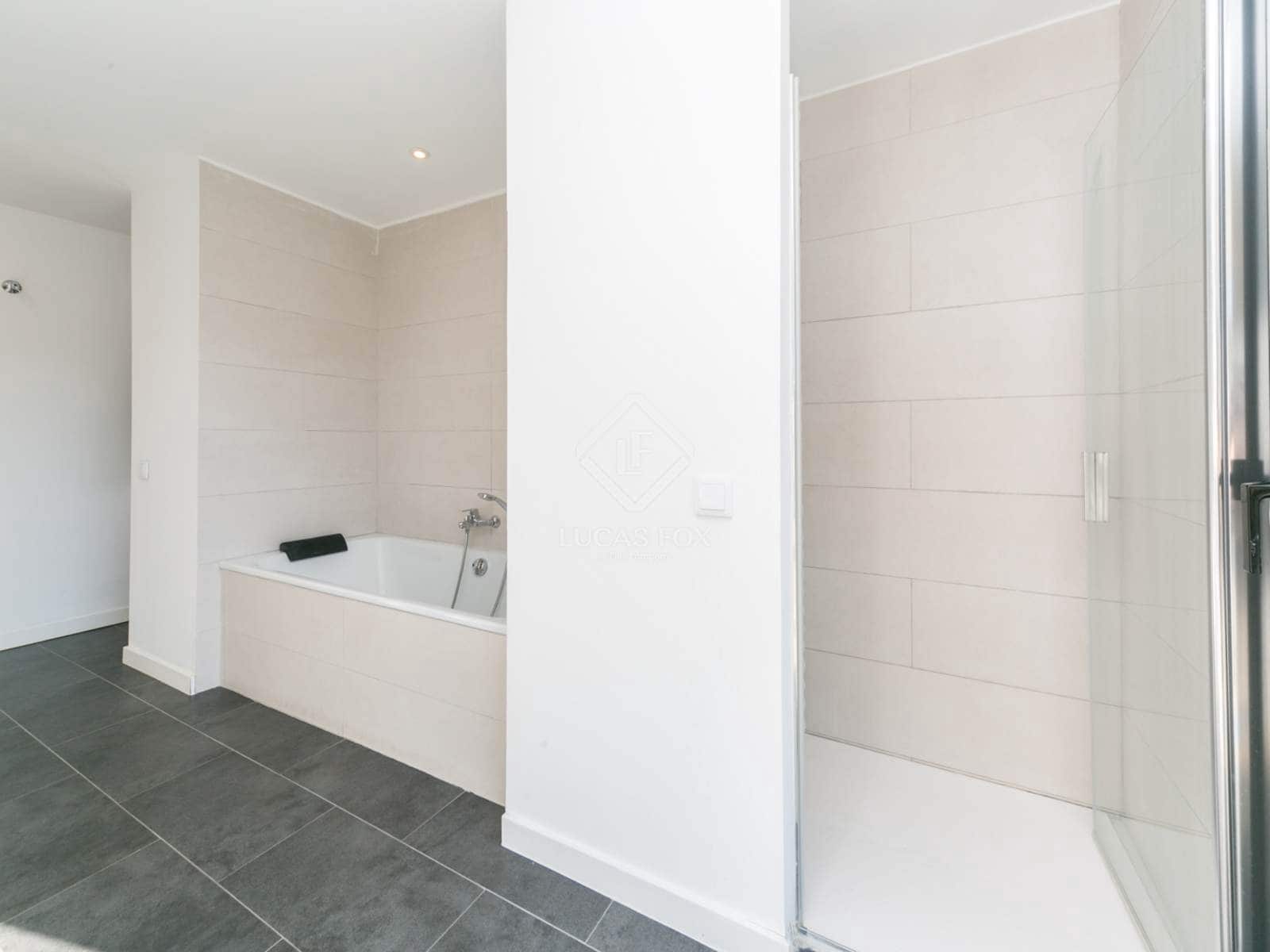 4 quarto Moradia para venda em Gava com piscina - 2 300 000 € (Ref: 9447012)