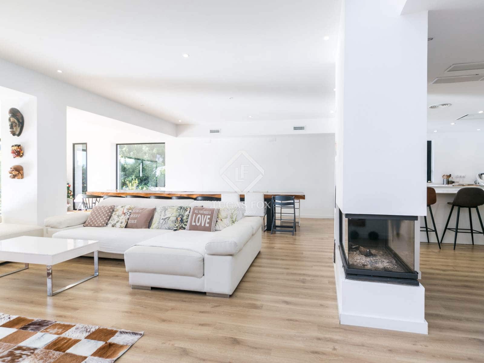 4 quarto Moradia para venda em Gava com piscina - 2 300 000 € (Ref: 9447012)