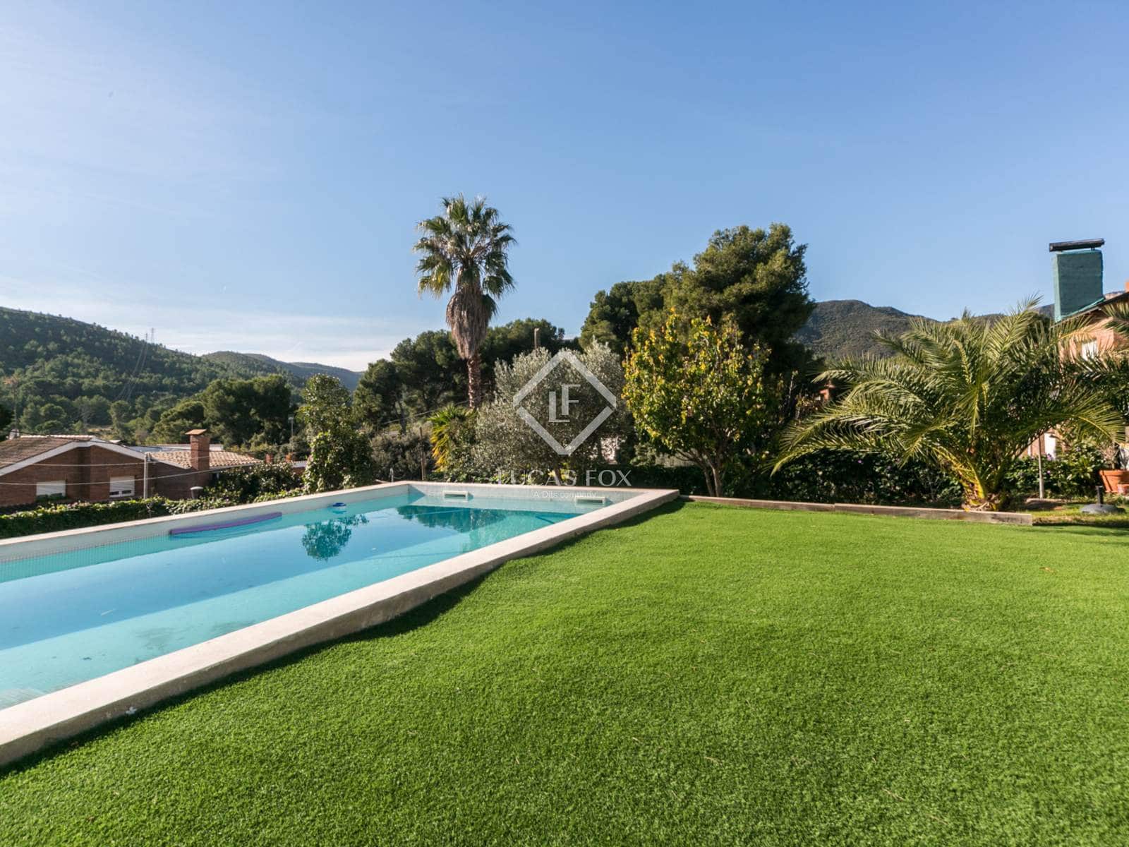 4 quarto Moradia para venda em Gava com piscina - 2 300 000 € (Ref: 9447012)