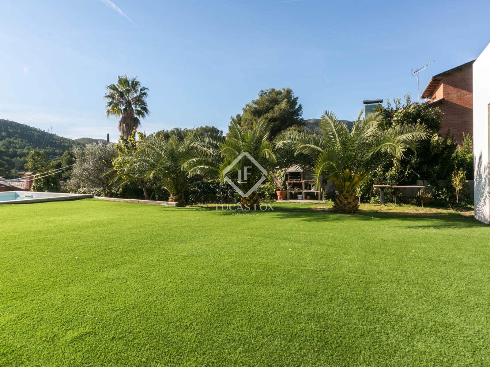 4 quarto Moradia para venda em Gava com piscina - 2 300 000 € (Ref: 9447012)