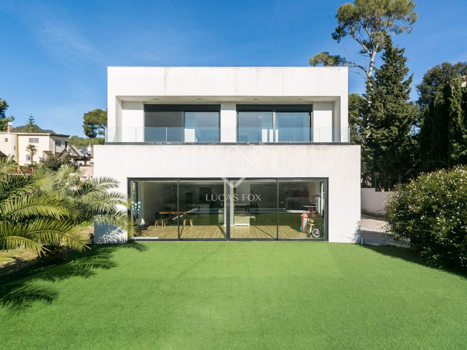 4 quarto Moradia para venda em Gava com piscina - 2 300 000 € (Ref: 9447012)