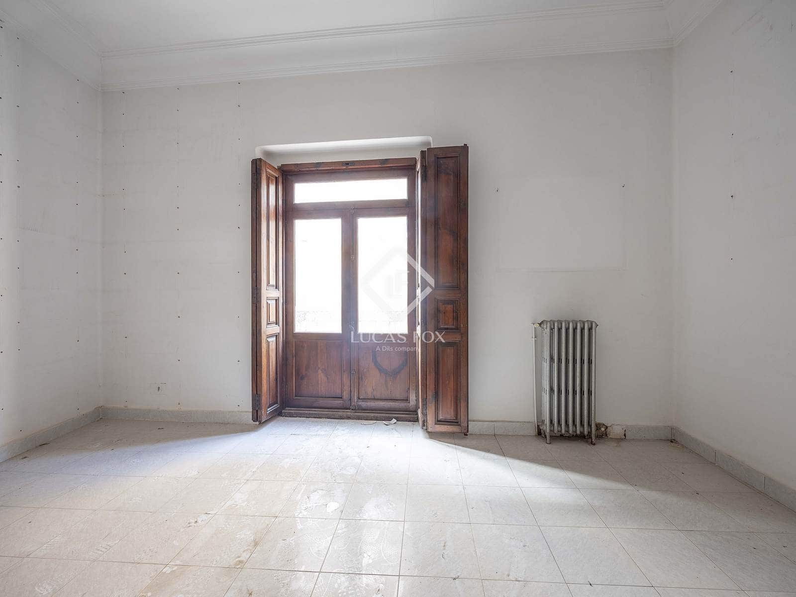 4 slaapkamer Appartement te koop in Valencia stad - € 1.315.000 (Ref: 9447013)