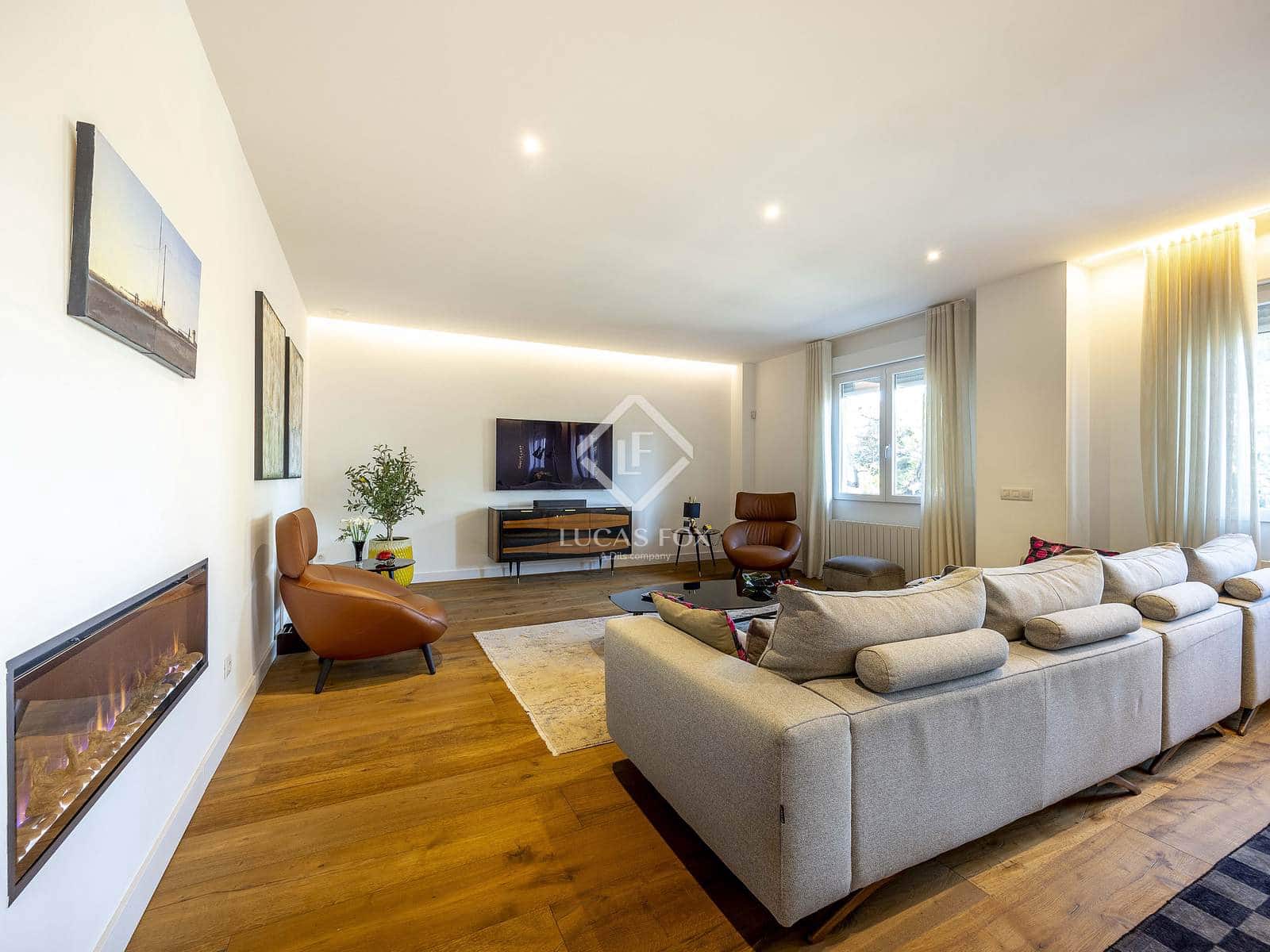 4 slaapkamer Appartement te koop in Valencia stad - € 1.690.000 (Ref: 9447423)