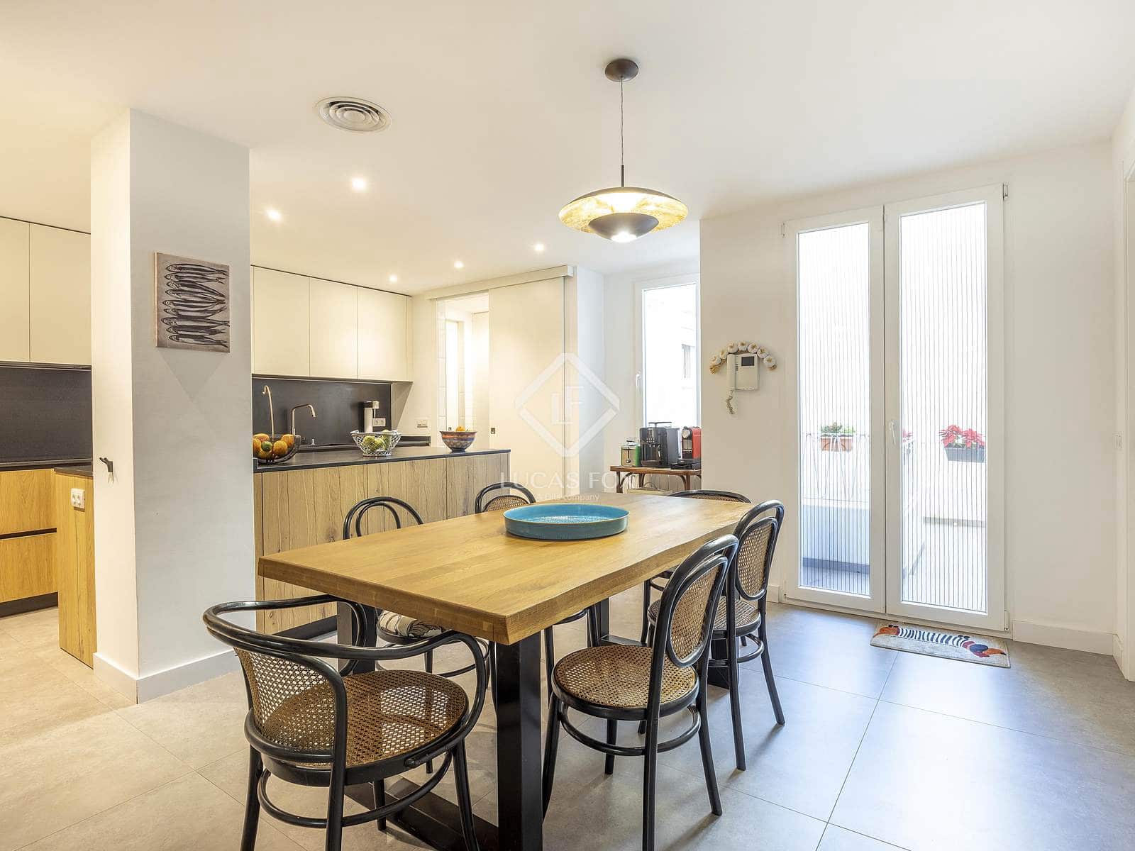 4 slaapkamer Appartement te koop in Valencia stad - € 1.690.000 (Ref: 9447423)